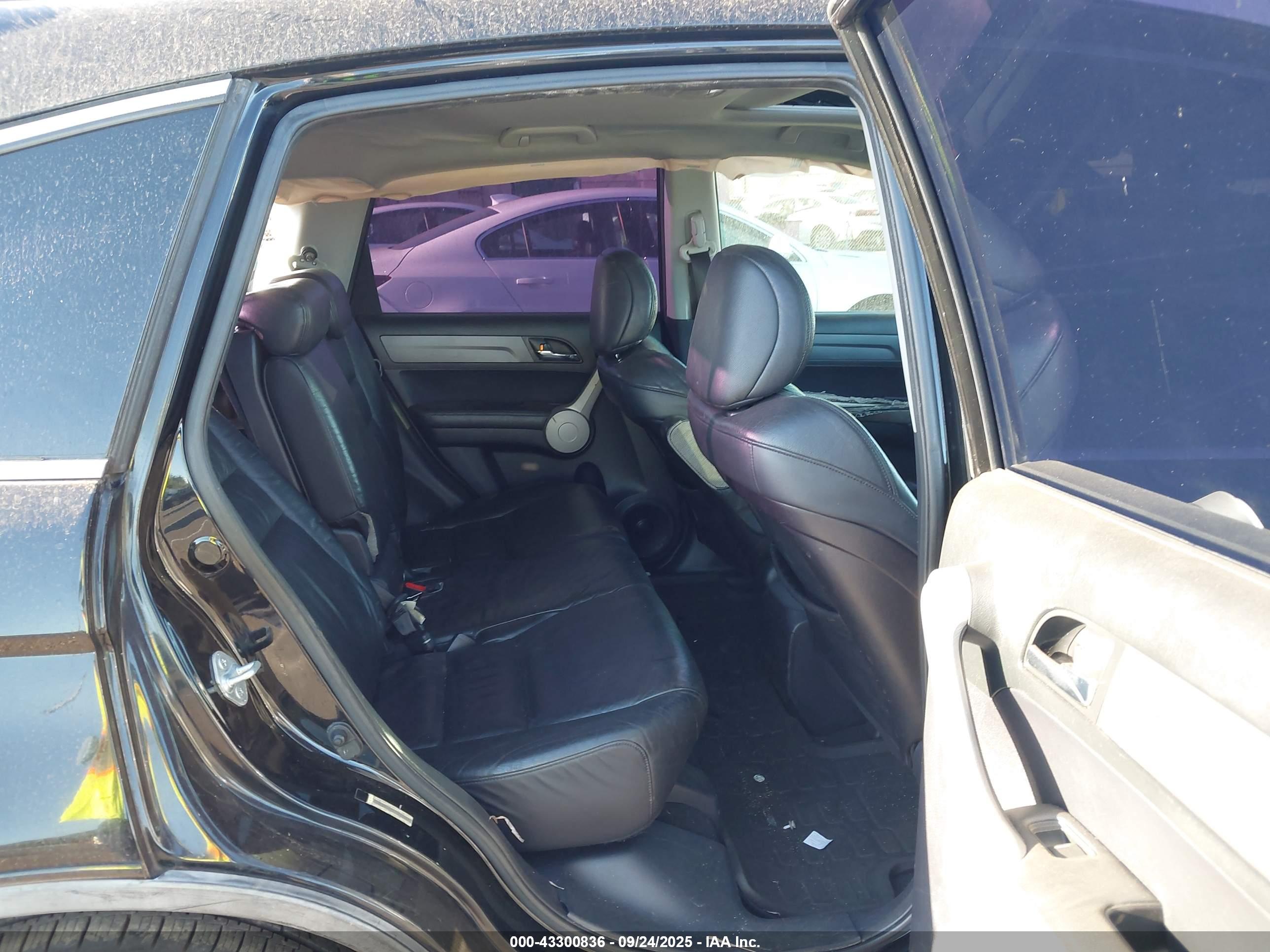 HONDA CR-V image 8