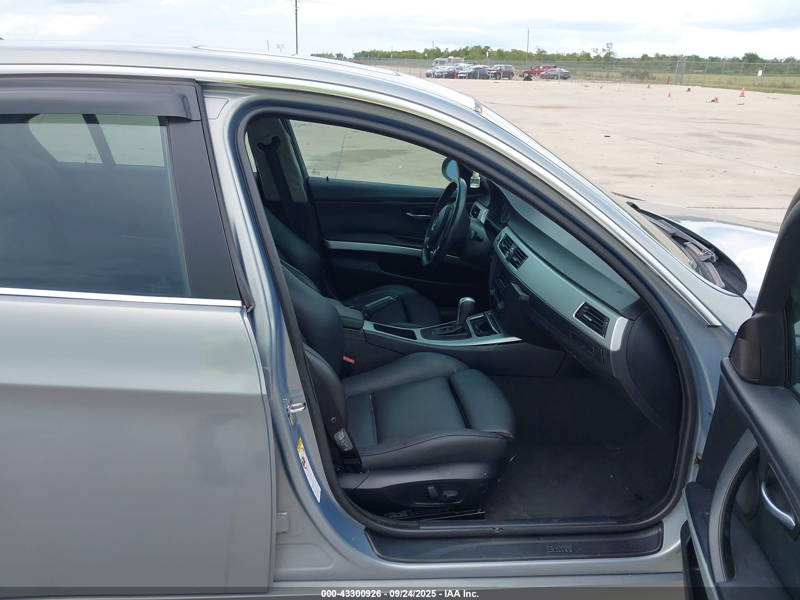 BMW 330I image 5