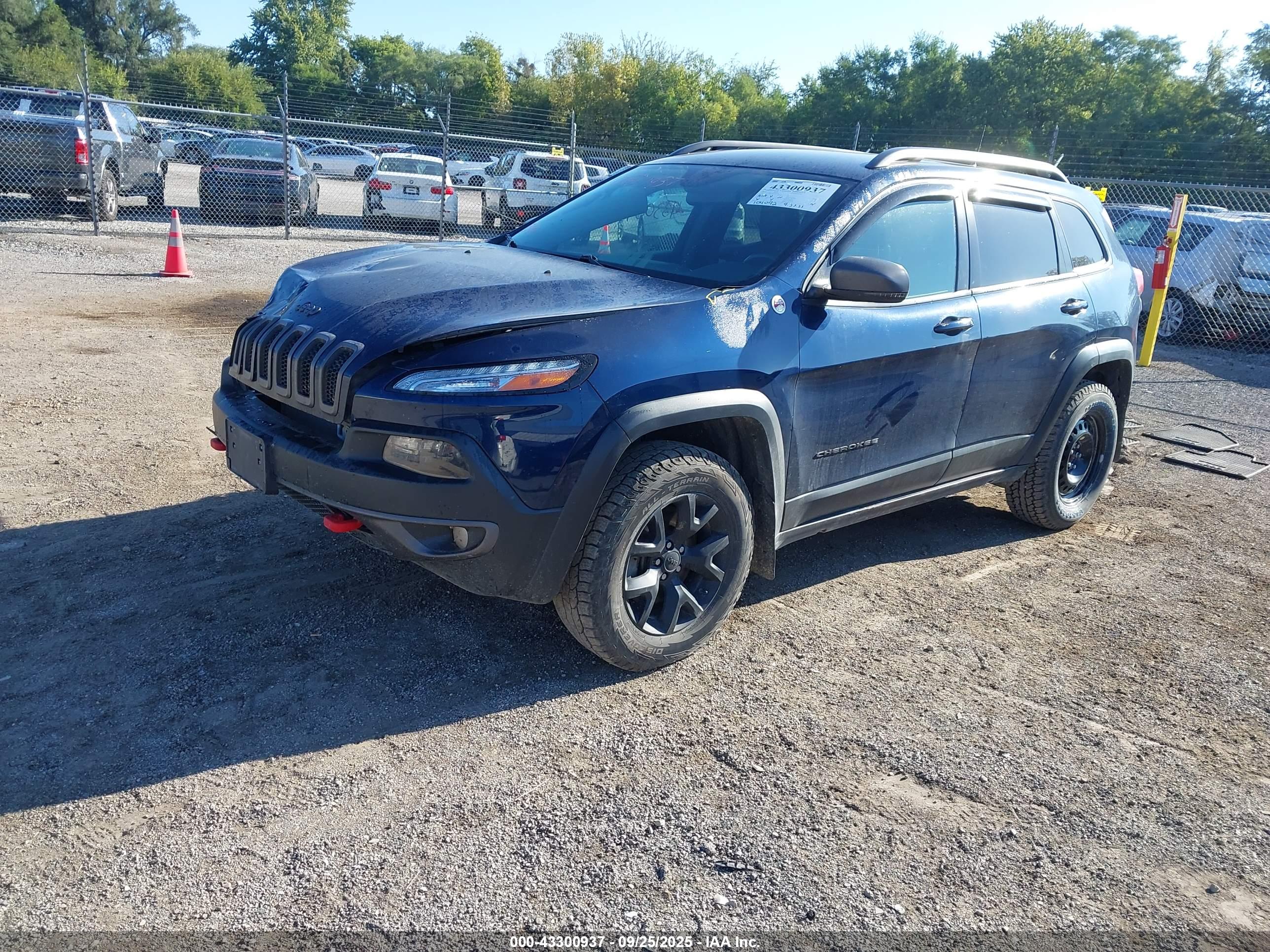 JEEP CHEROKEE image 2