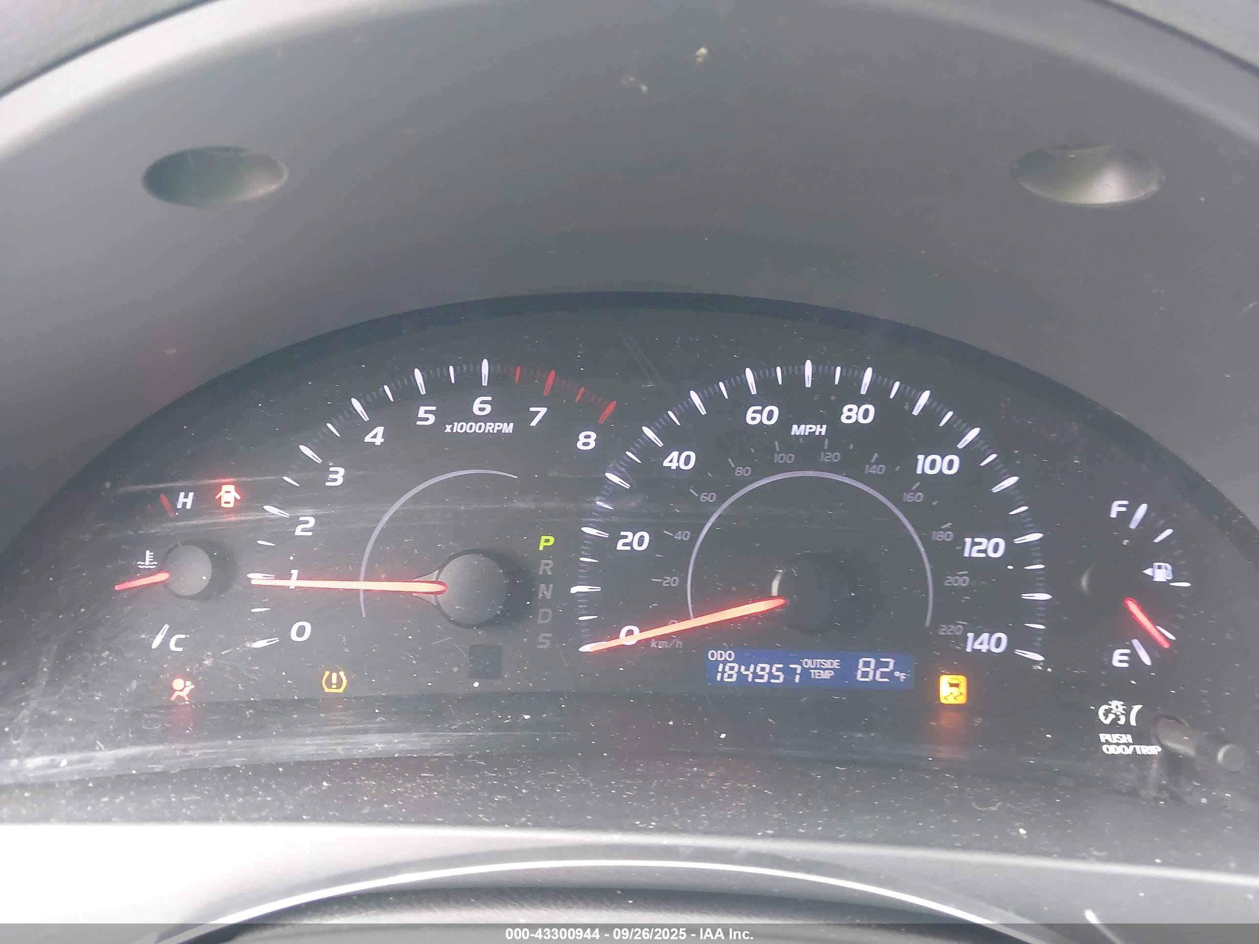 TOYOTA CAMRY image 7
