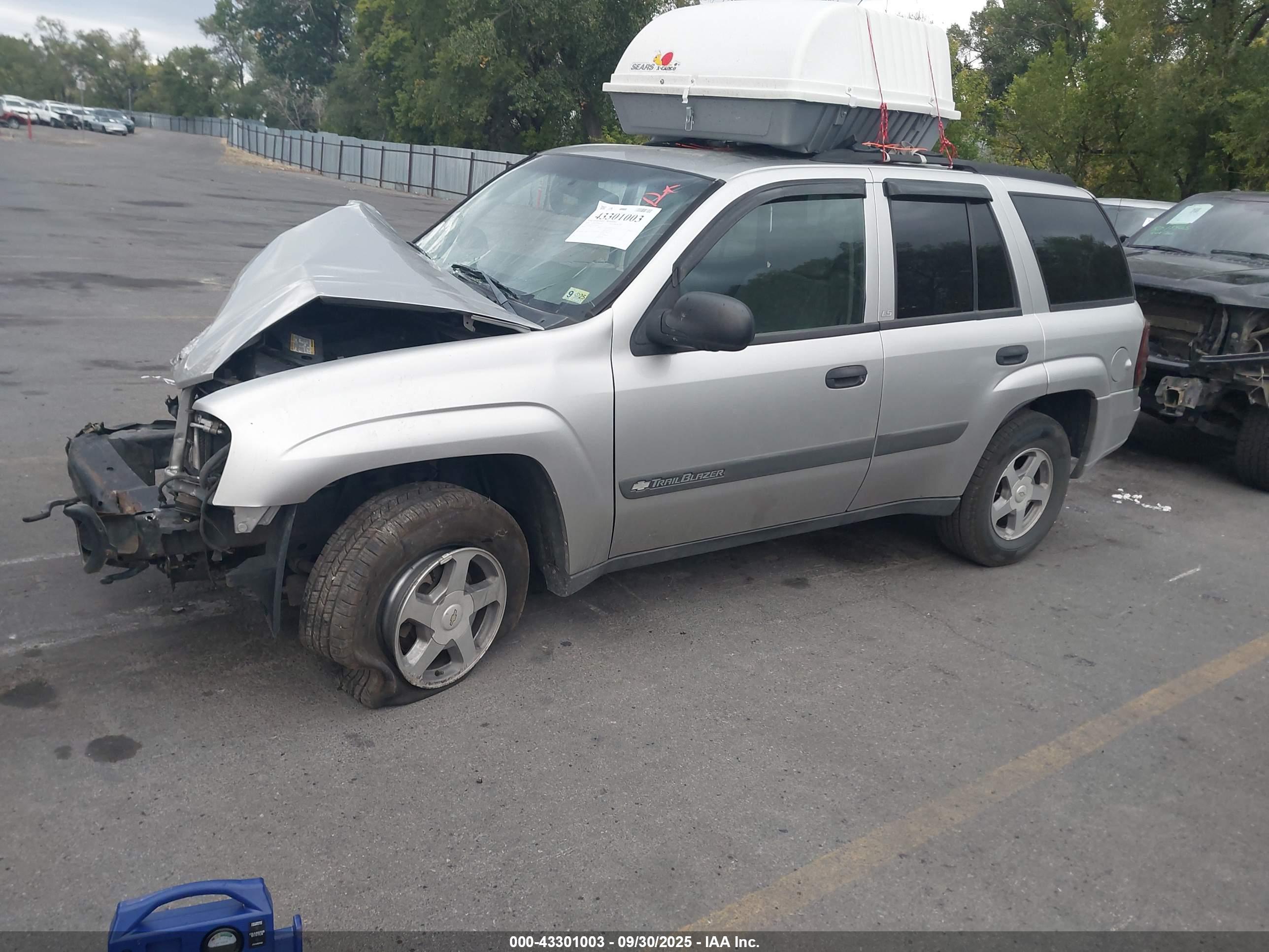 CHEVROLET TRAILBLAZER image 2