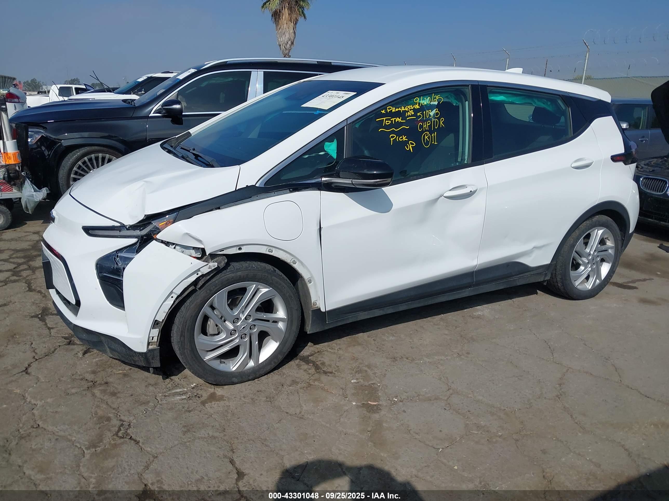 CHEVROLET BOLT image 2