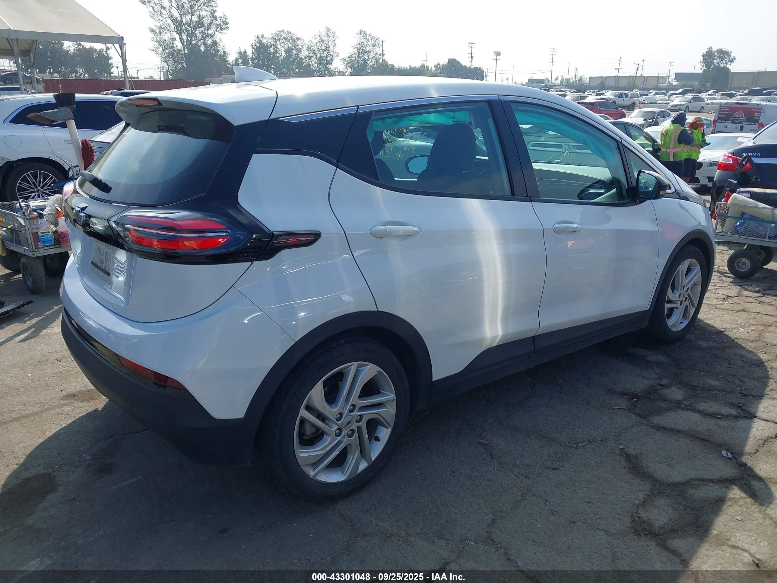 CHEVROLET BOLT image 4