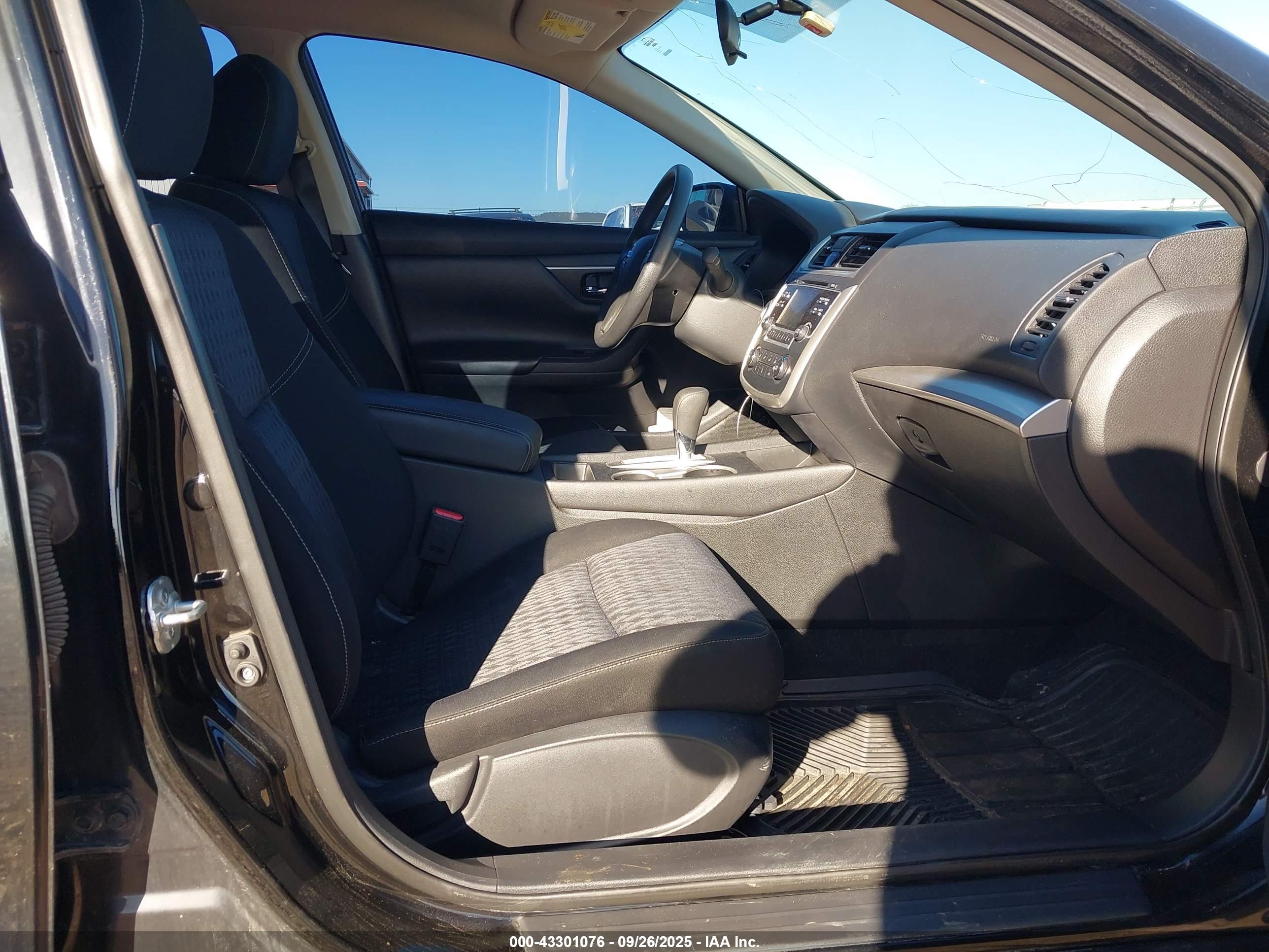 NISSAN ALTIMA image 5
