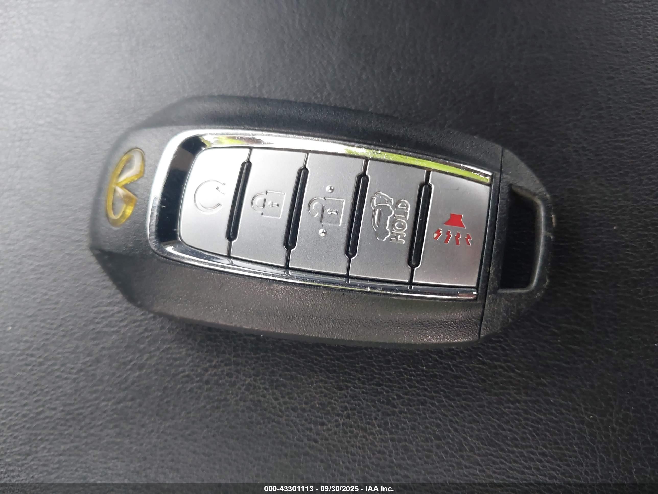 INFINITI QX60 image 11