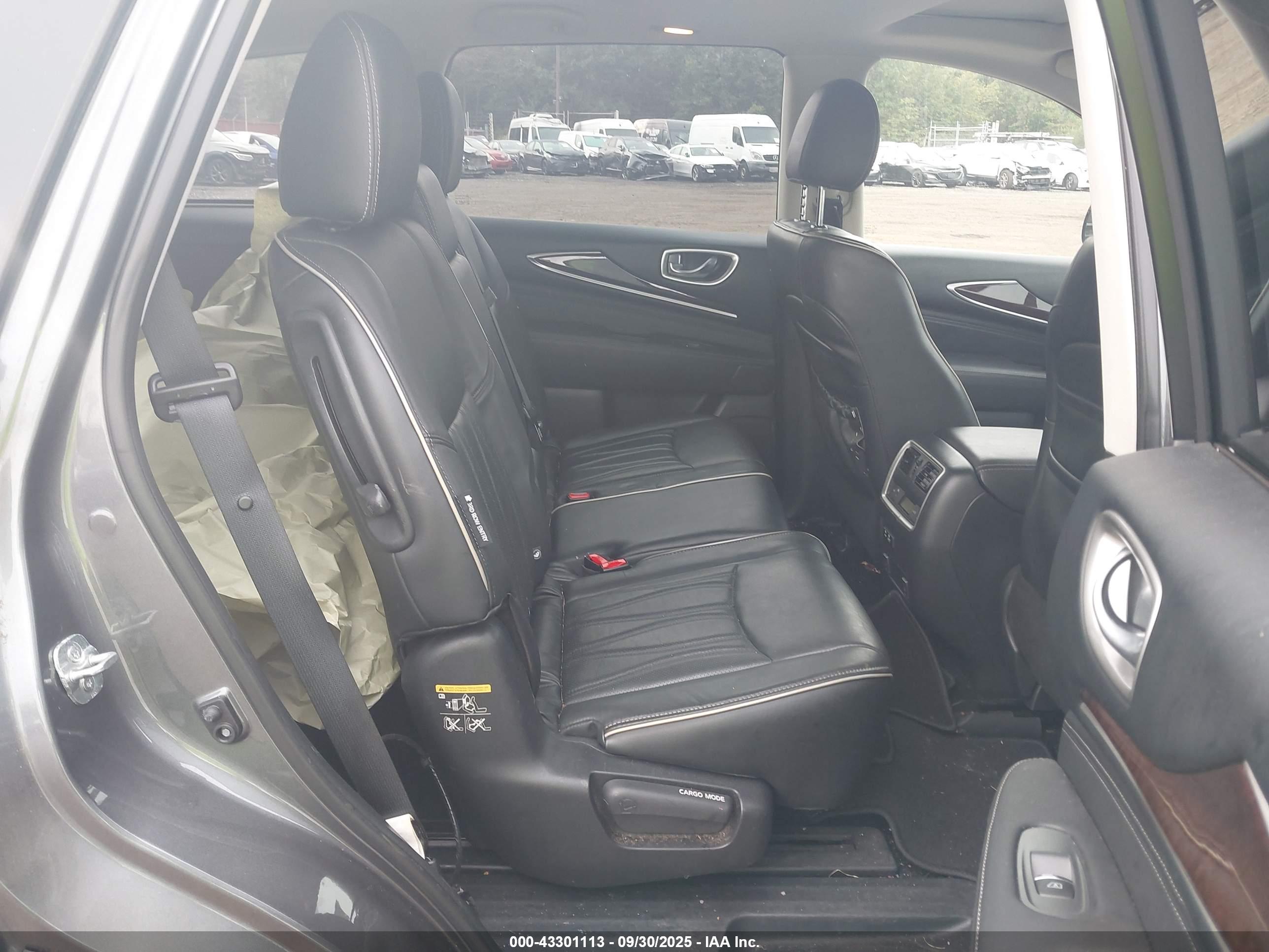 INFINITI QX60 image 8