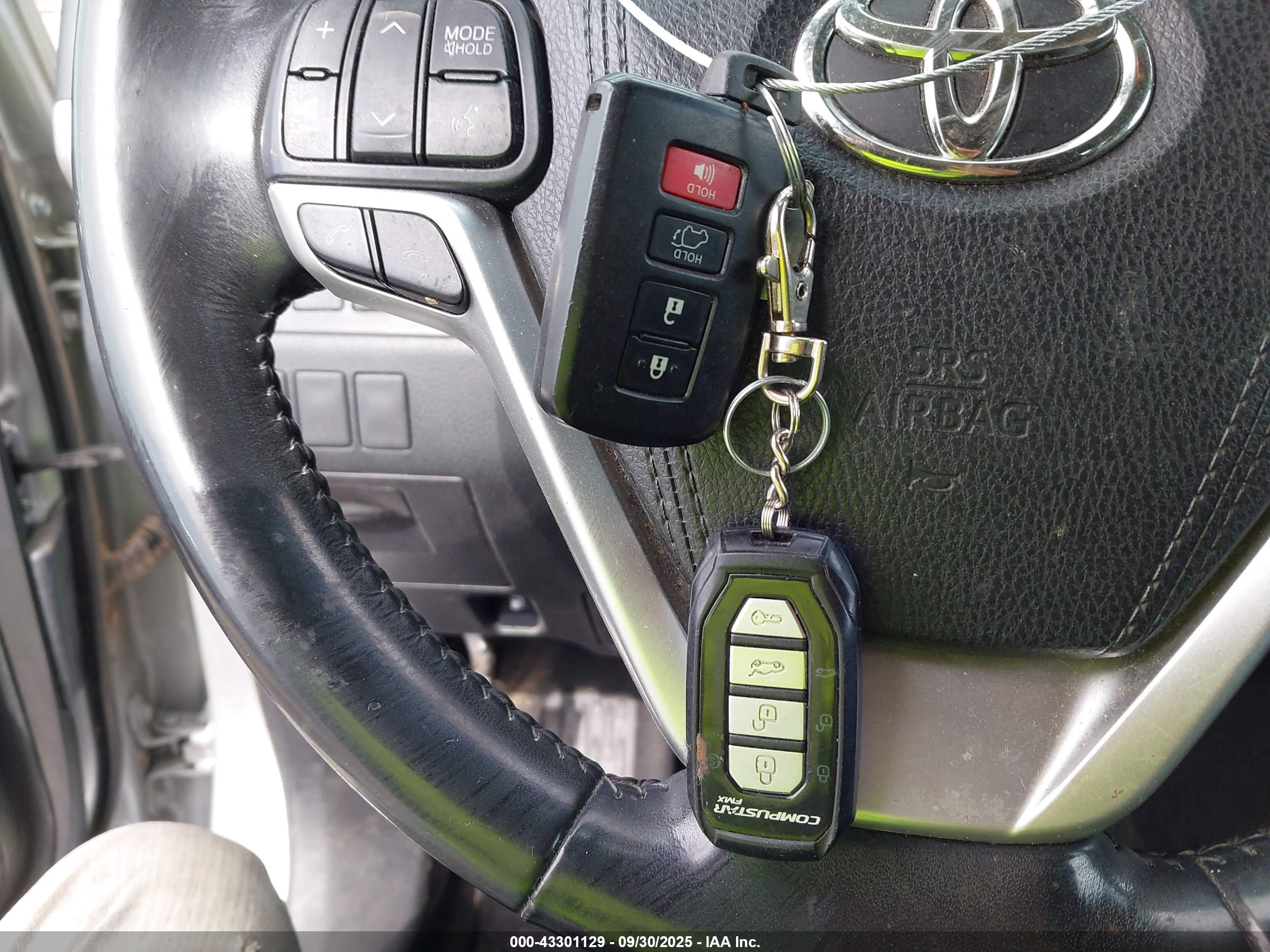 TOYOTA HIGHLANDER image 11