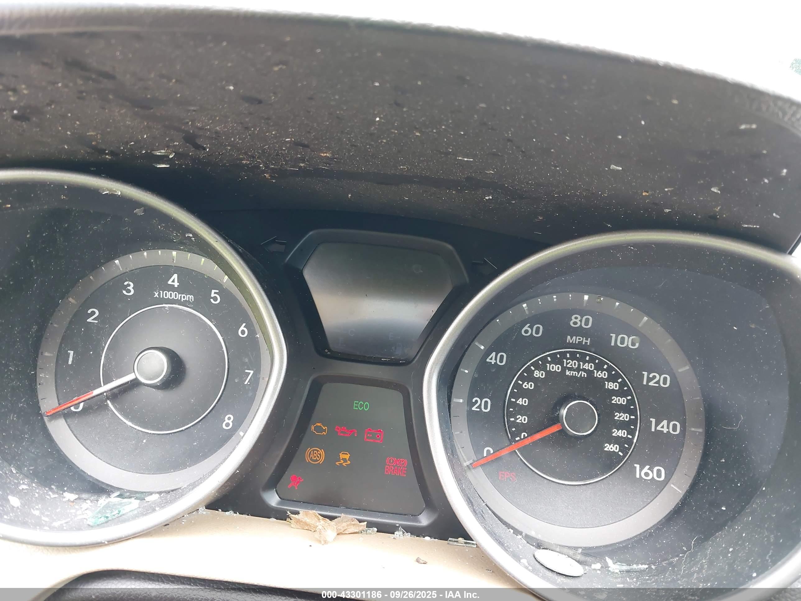 HYUNDAI ELANTRA image 7