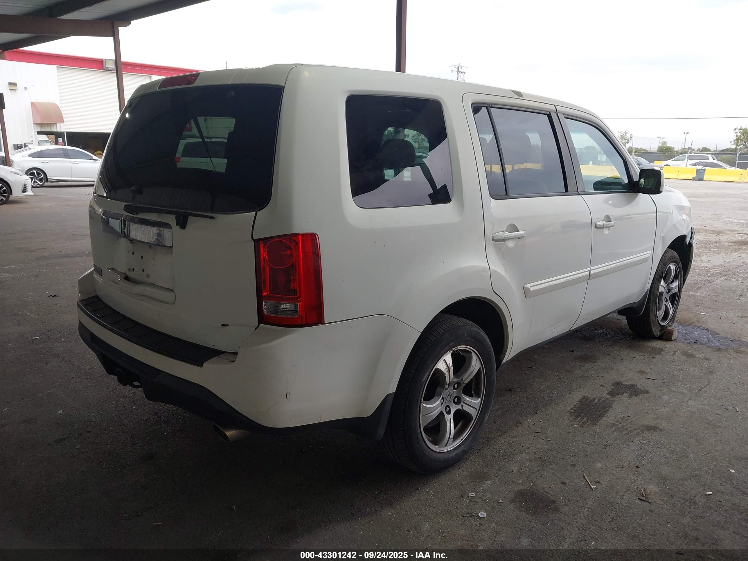 HONDA PILOT image 4
