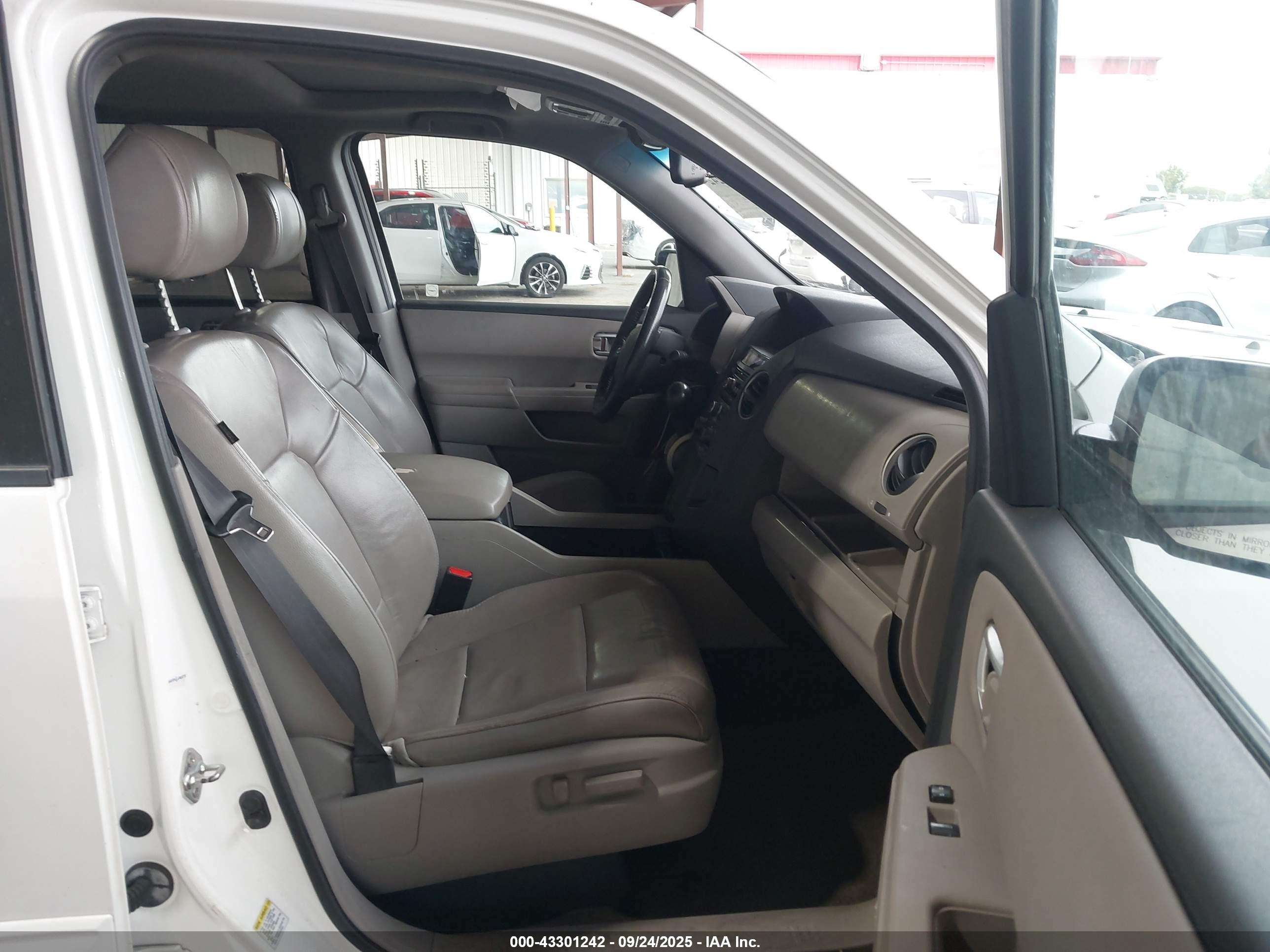 HONDA PILOT image 5