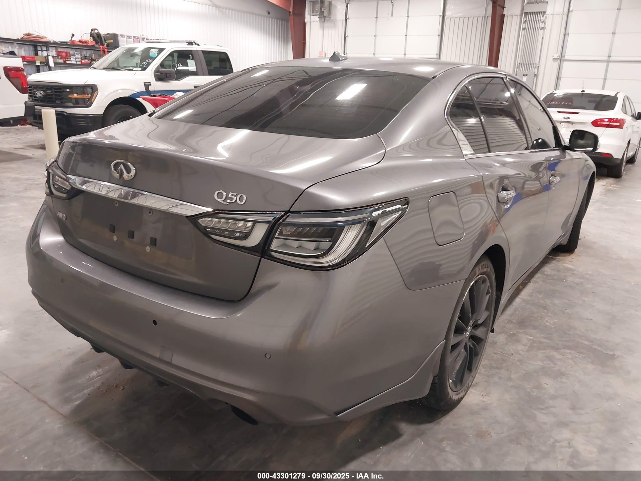 INFINITI Q50 image 4