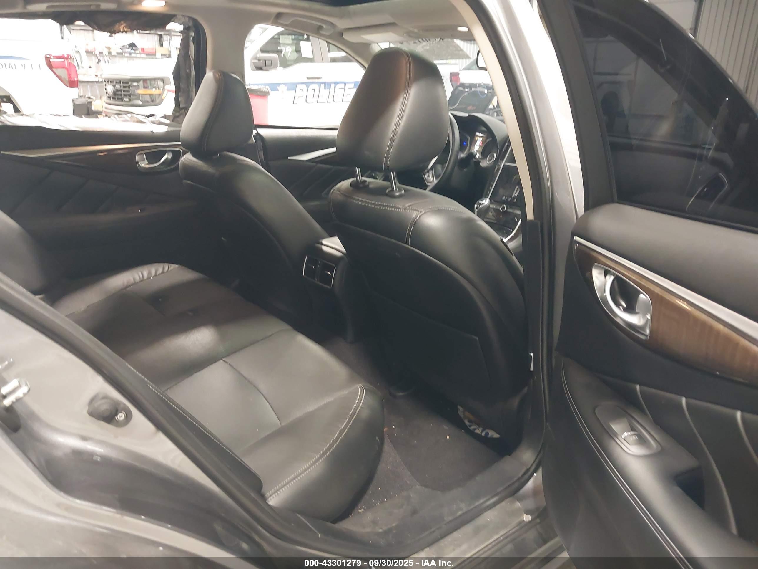 INFINITI Q50 image 8
