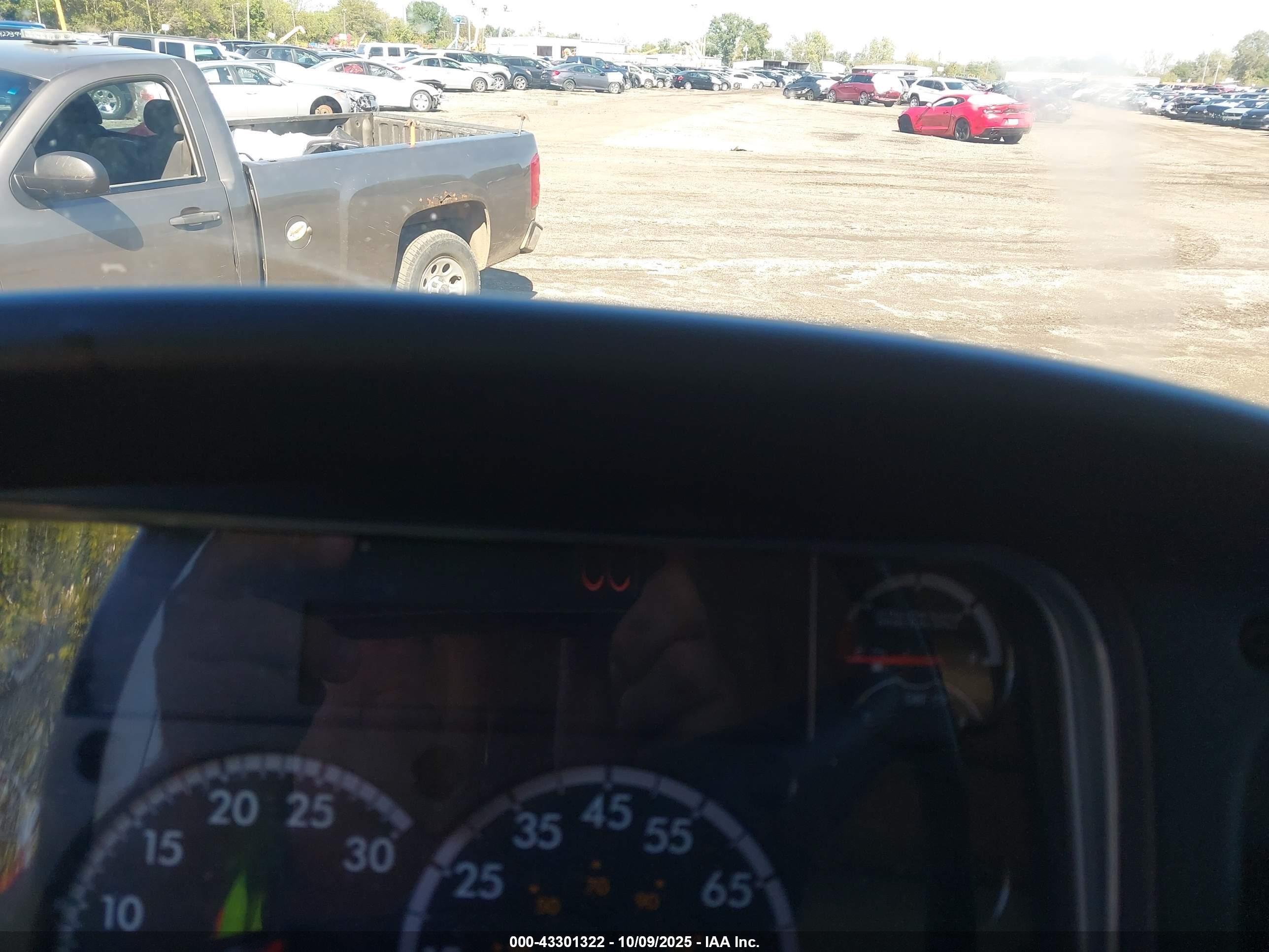 FREIGHTLINER M2 image 6