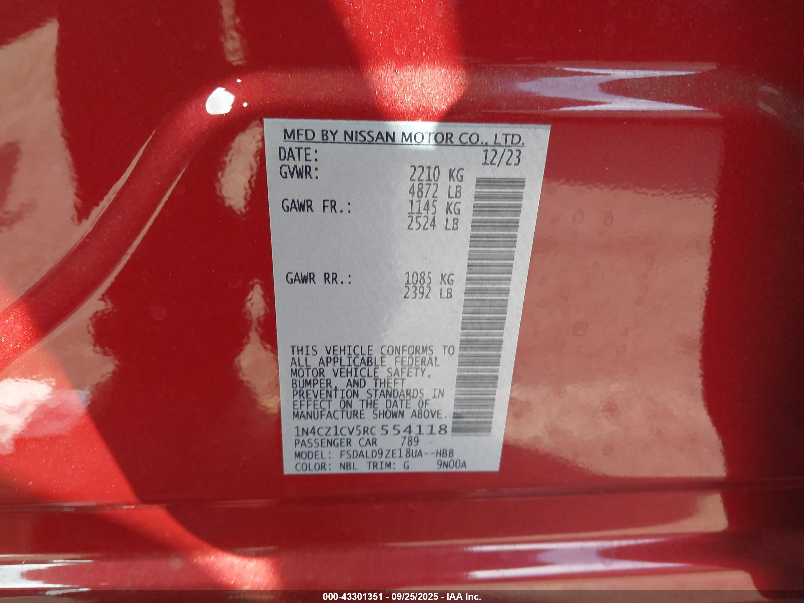 NISSAN LEAF image 9