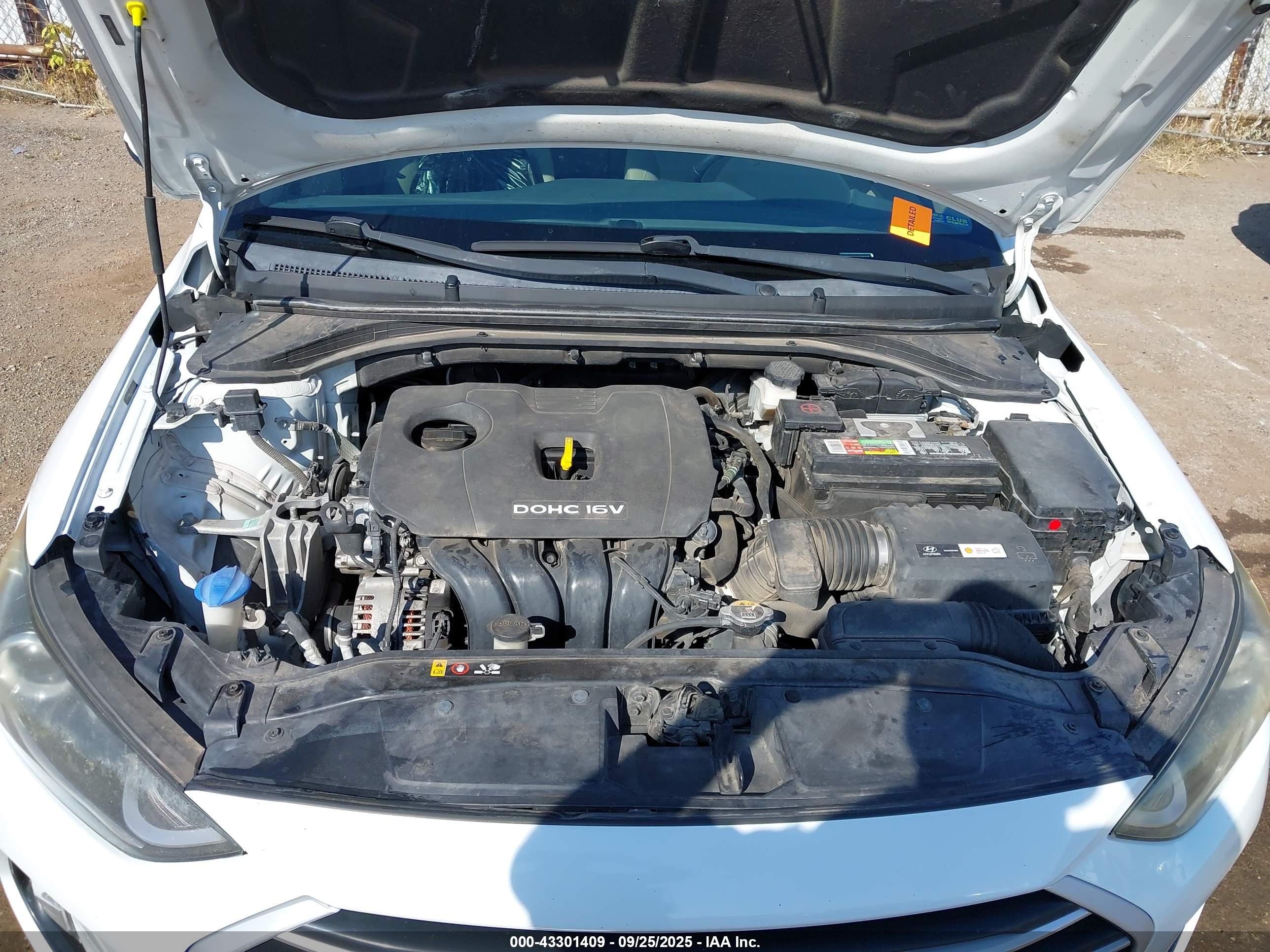 HYUNDAI ELANTRA image 10