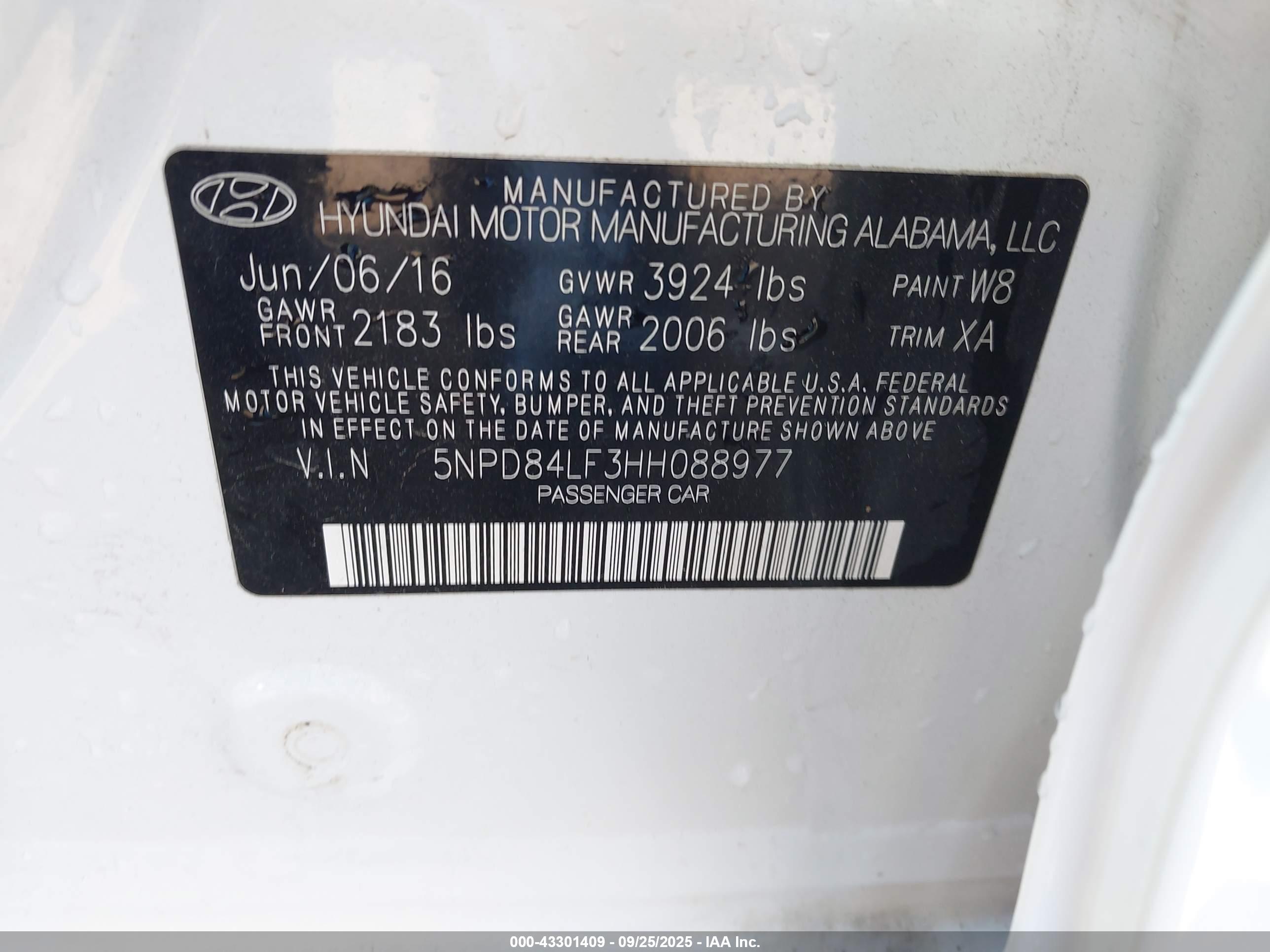 HYUNDAI ELANTRA image 9