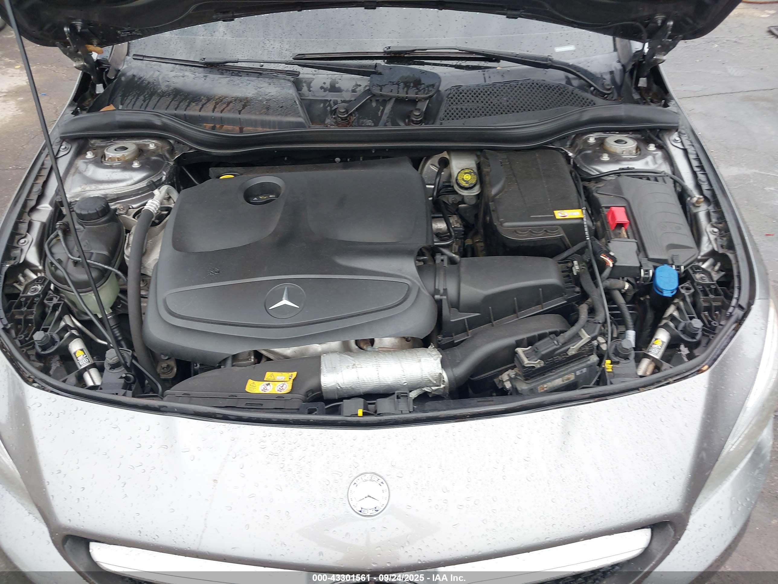 MERCEDES-BENZ CLA image 10