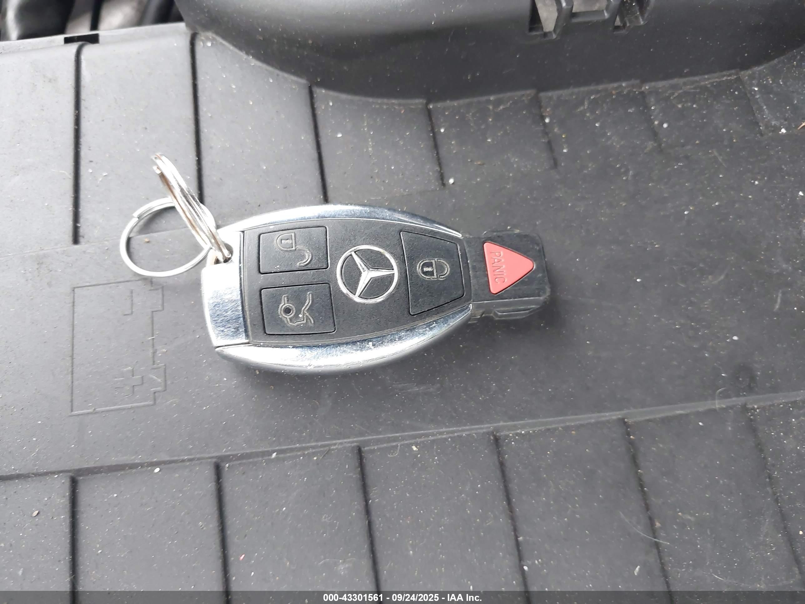 MERCEDES-BENZ CLA image 11