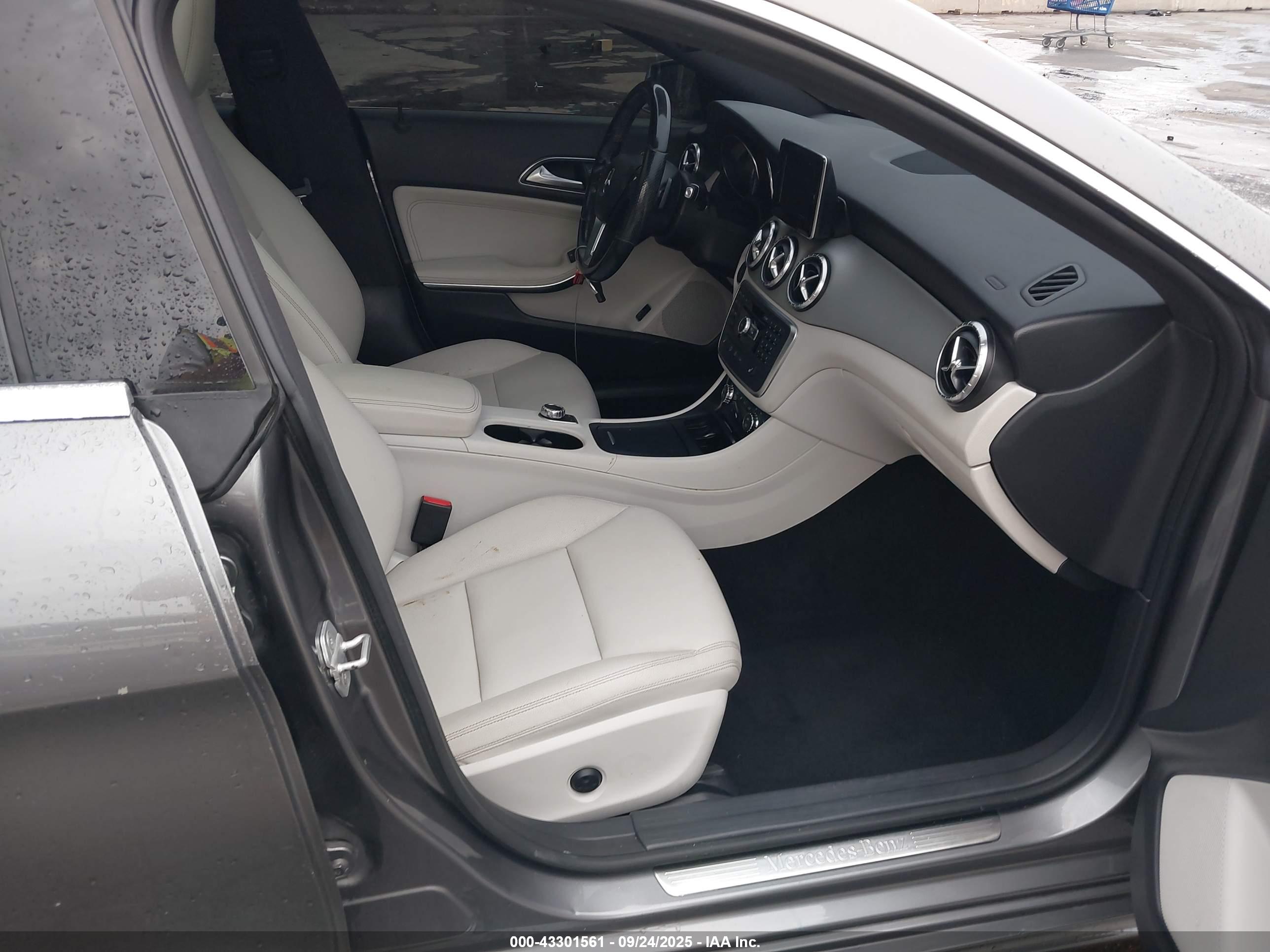 MERCEDES-BENZ CLA image 5