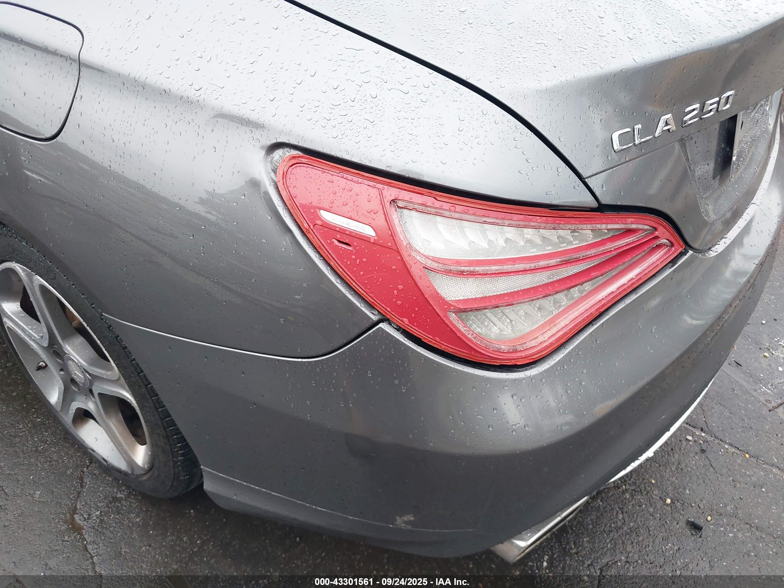 MERCEDES-BENZ CLA image 6