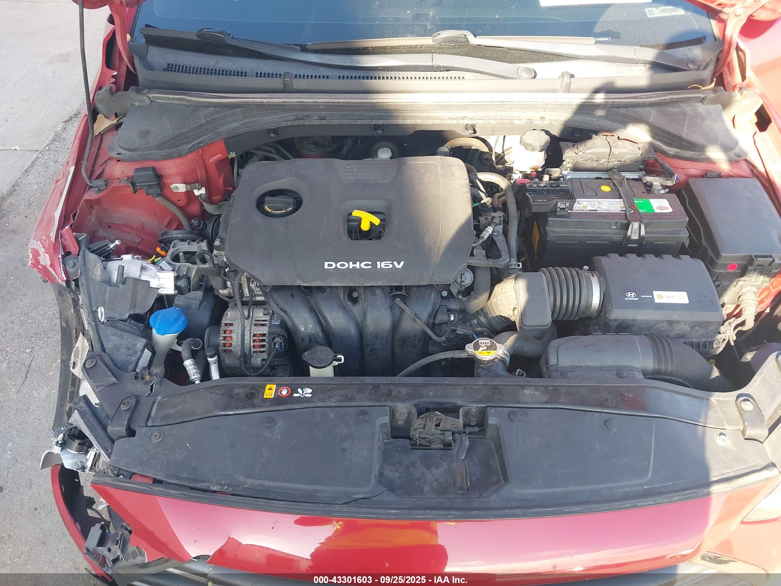 HYUNDAI ELANTRA image 10