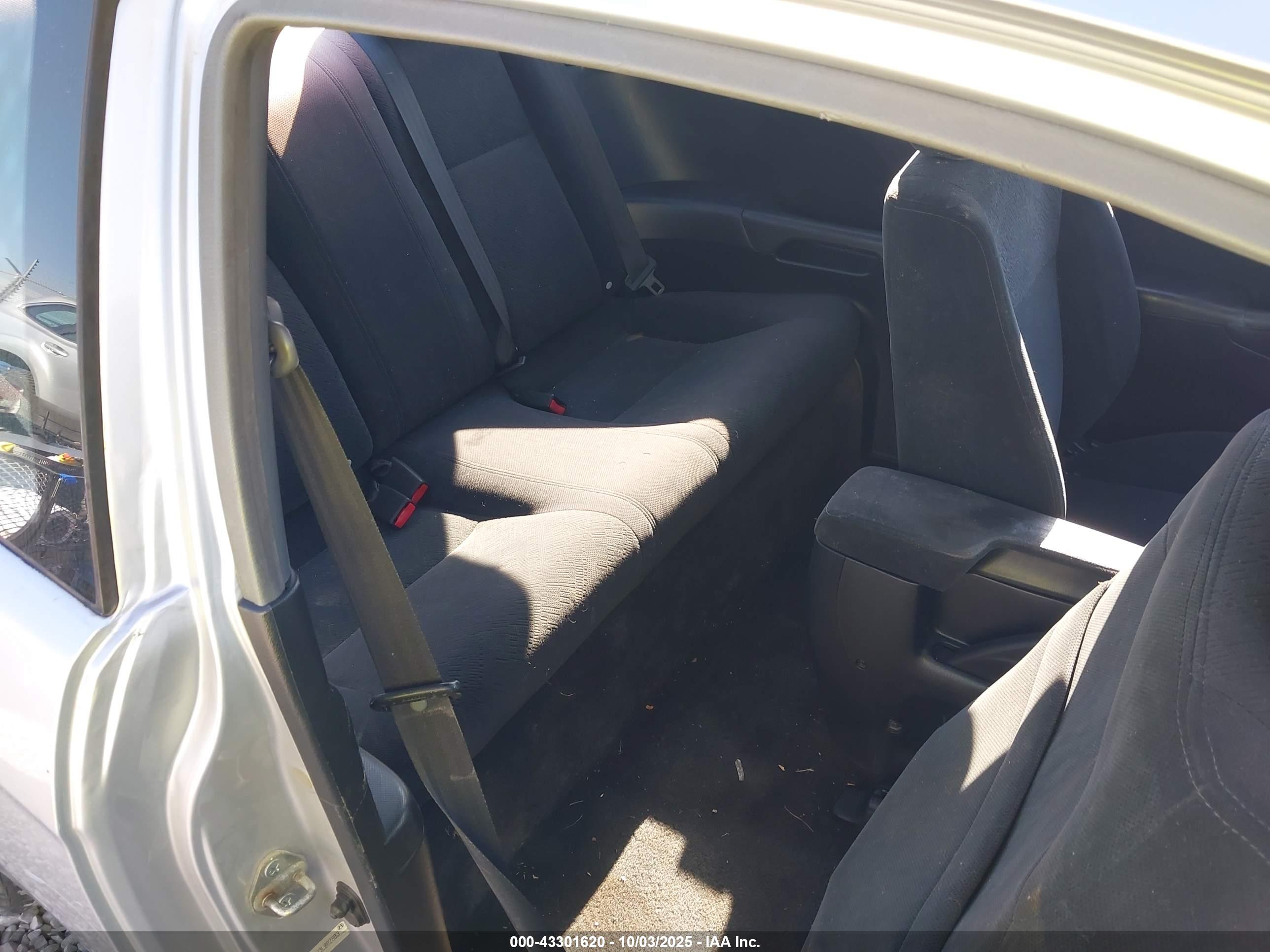 HONDA CIVIC image 8
