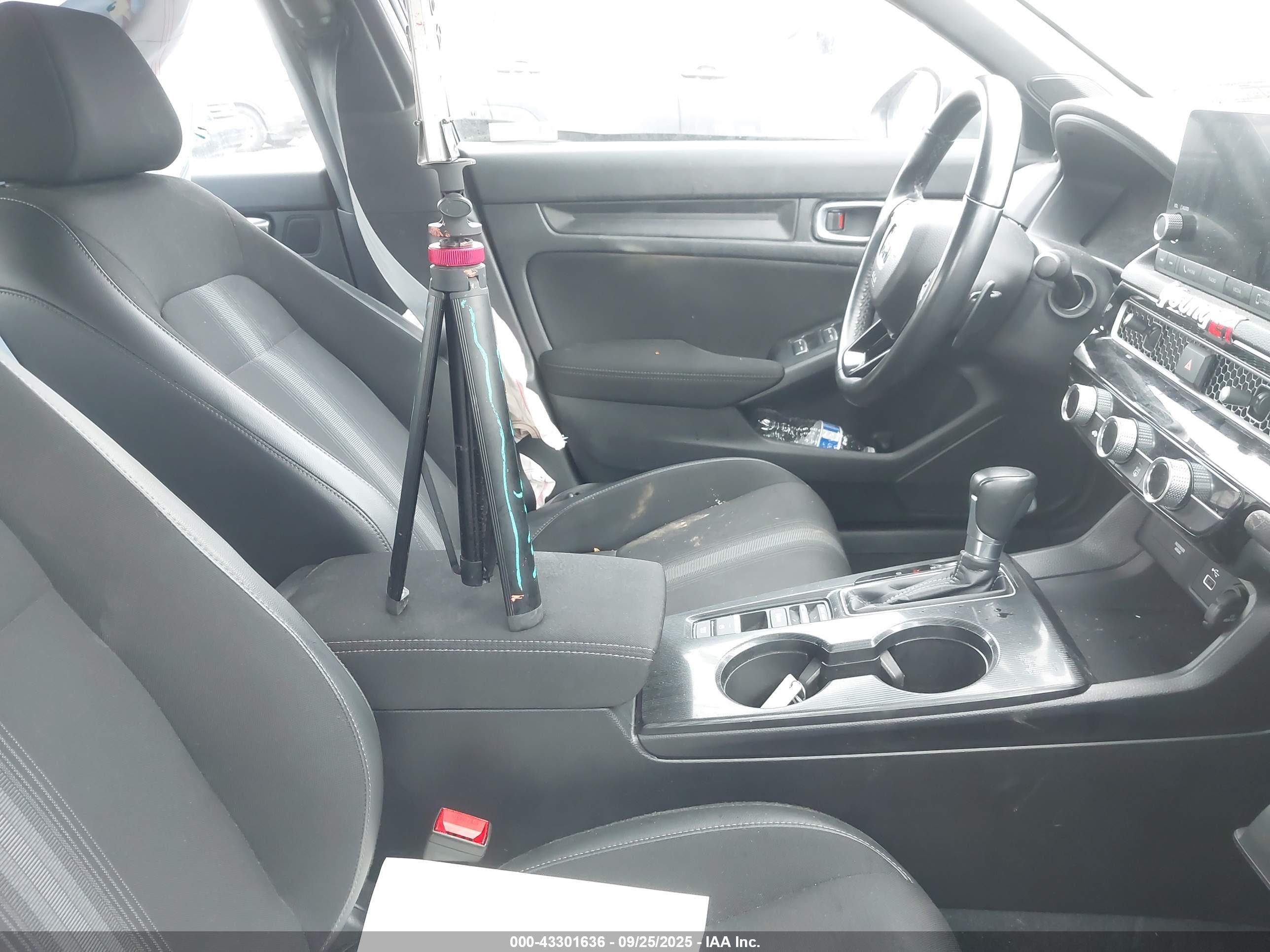 HONDA CIVIC image 5
