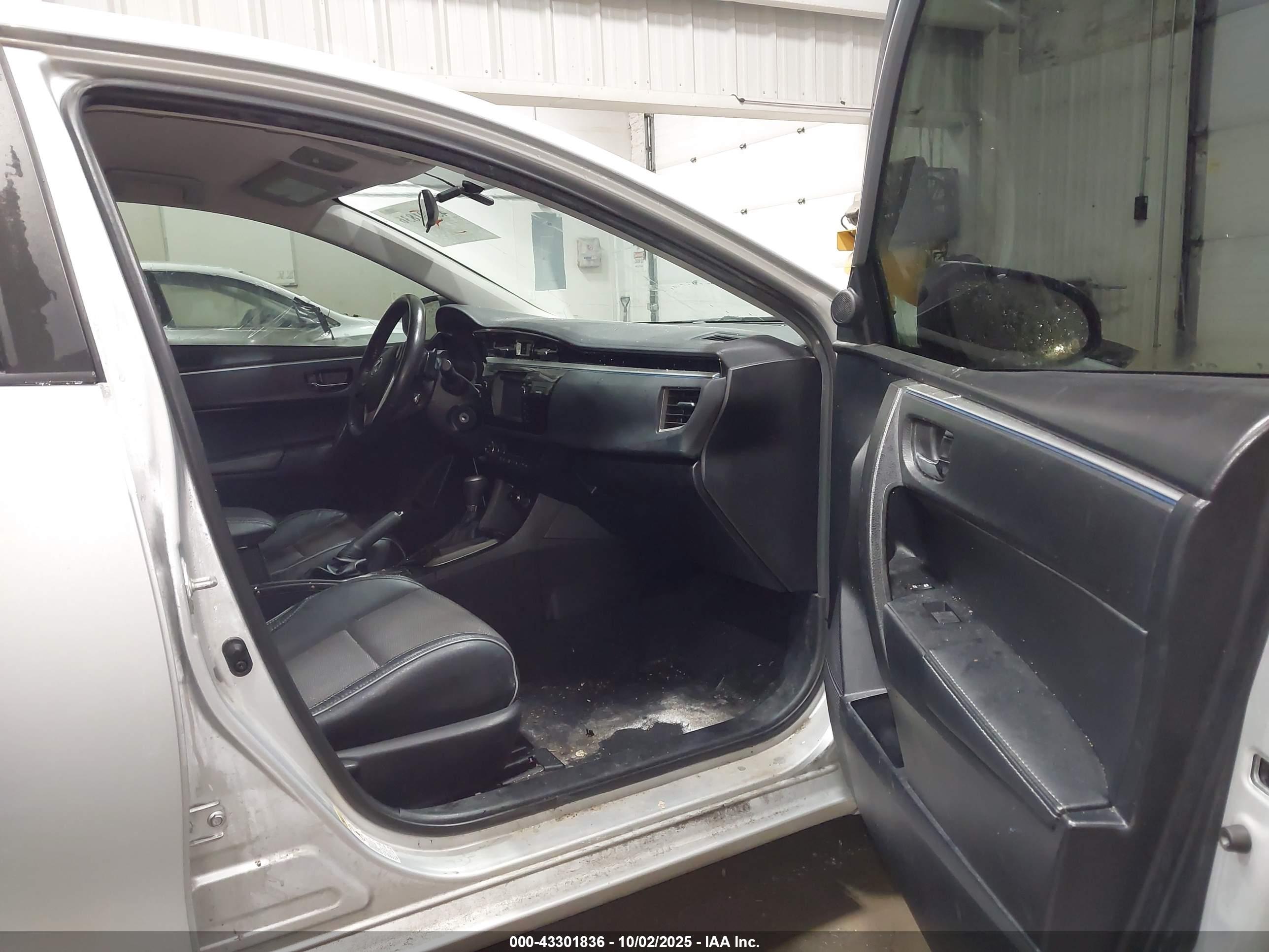 TOYOTA COROLLA image 5