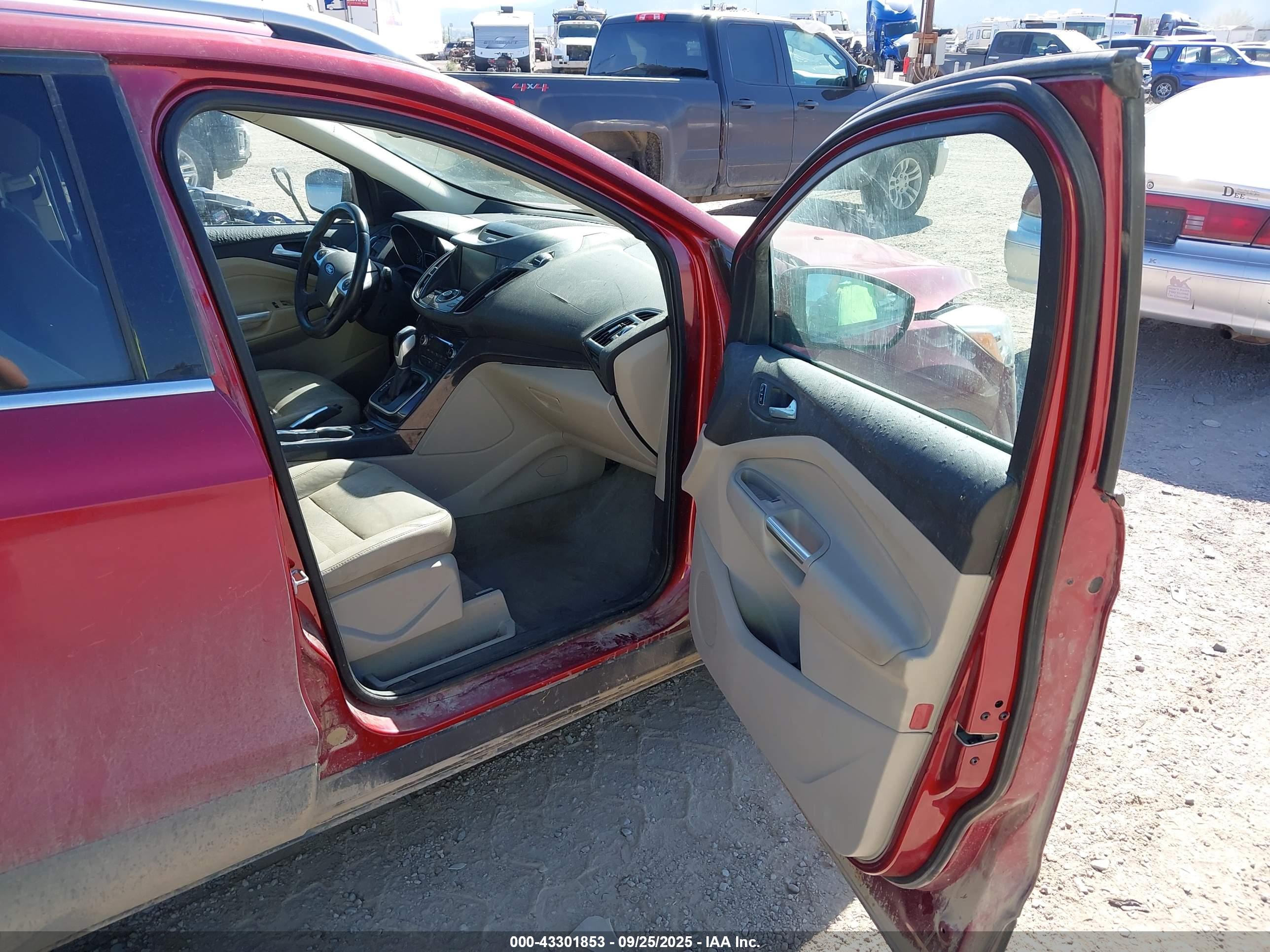 FORD ESCAPE image 5