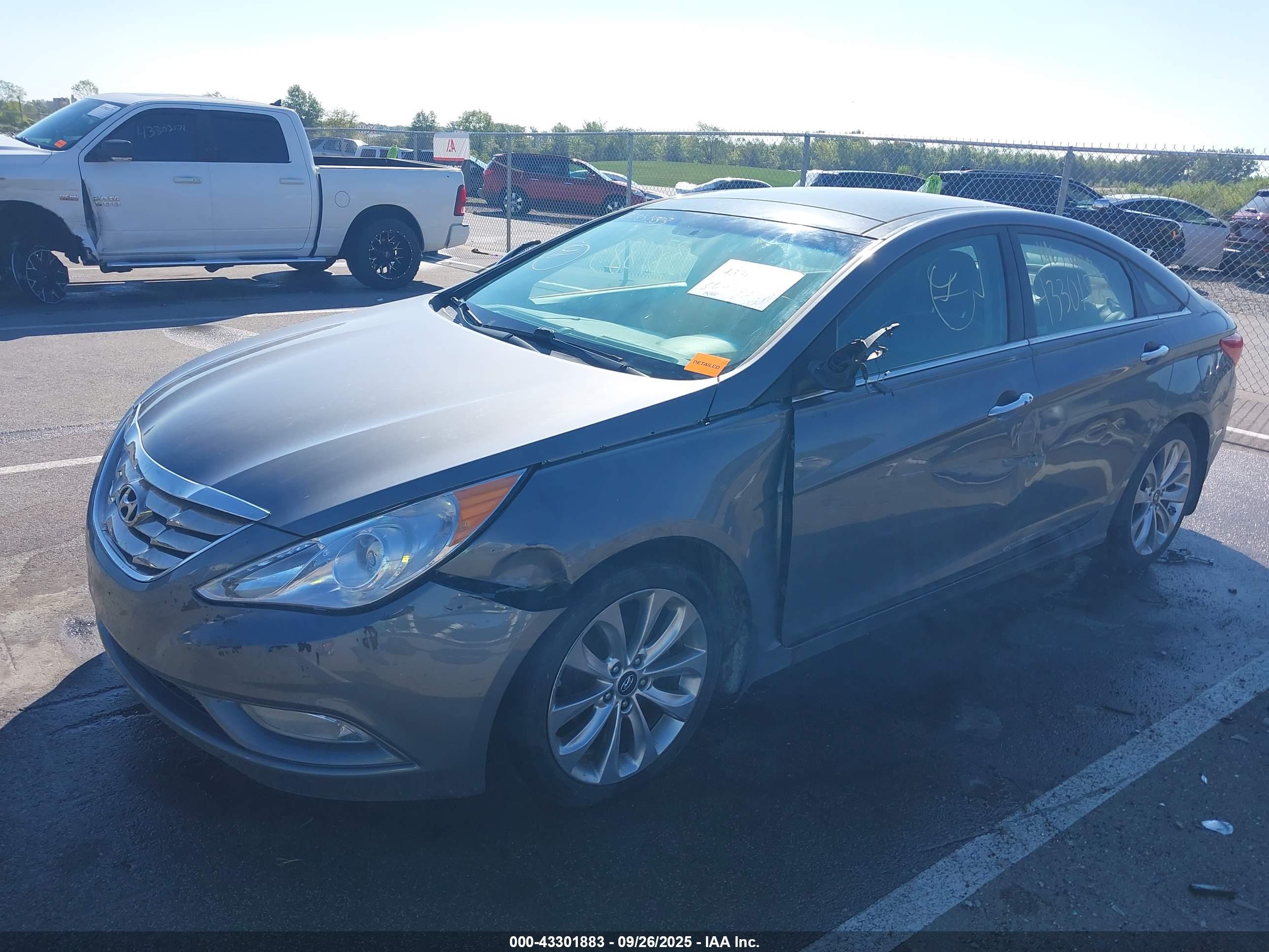HYUNDAI SONATA image 6