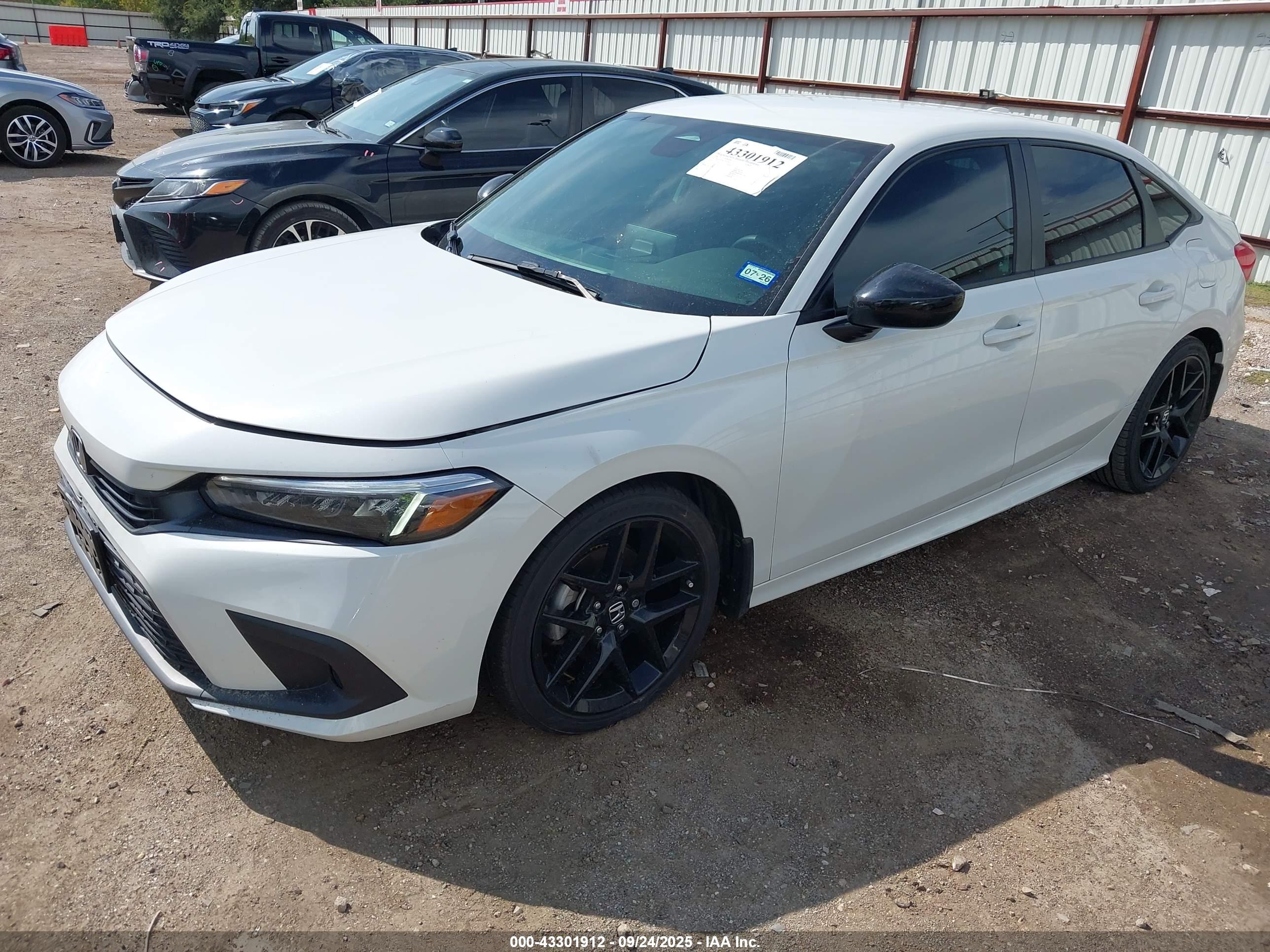 HONDA CIVIC image 2