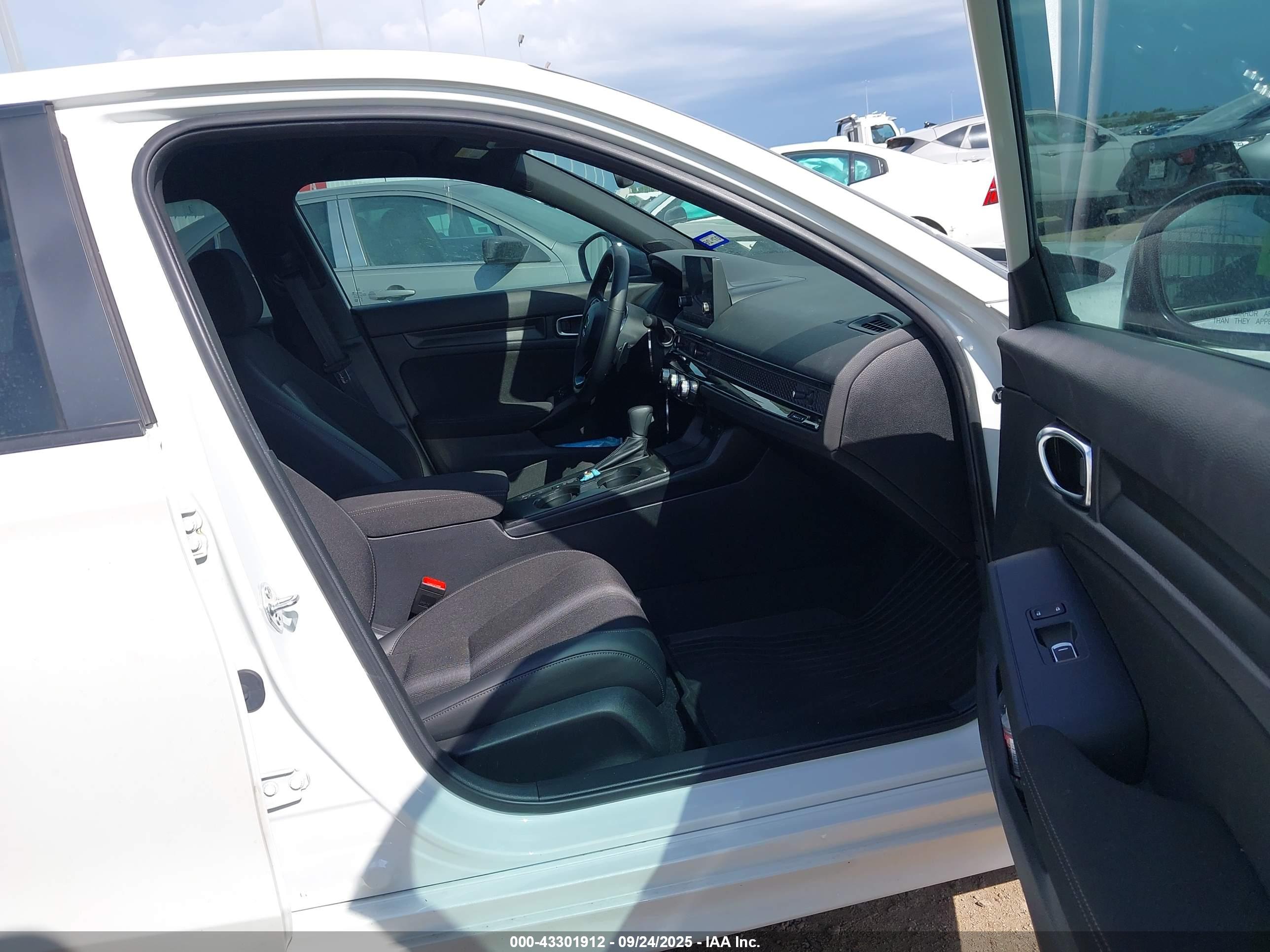 HONDA CIVIC image 5