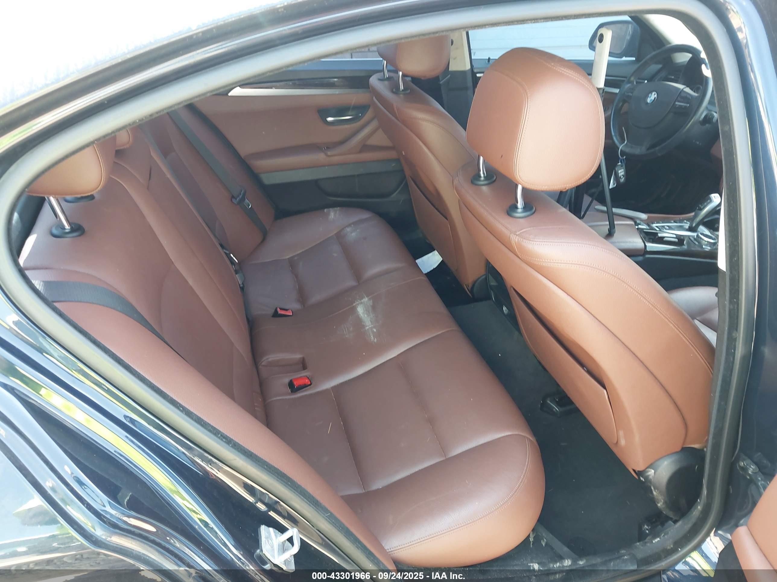 BMW 535I image 8