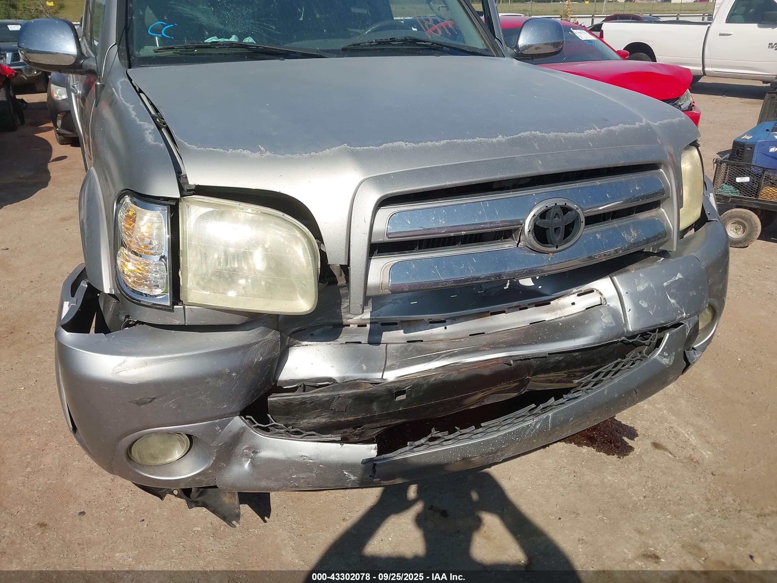 TOYOTA TUNDRA image 6