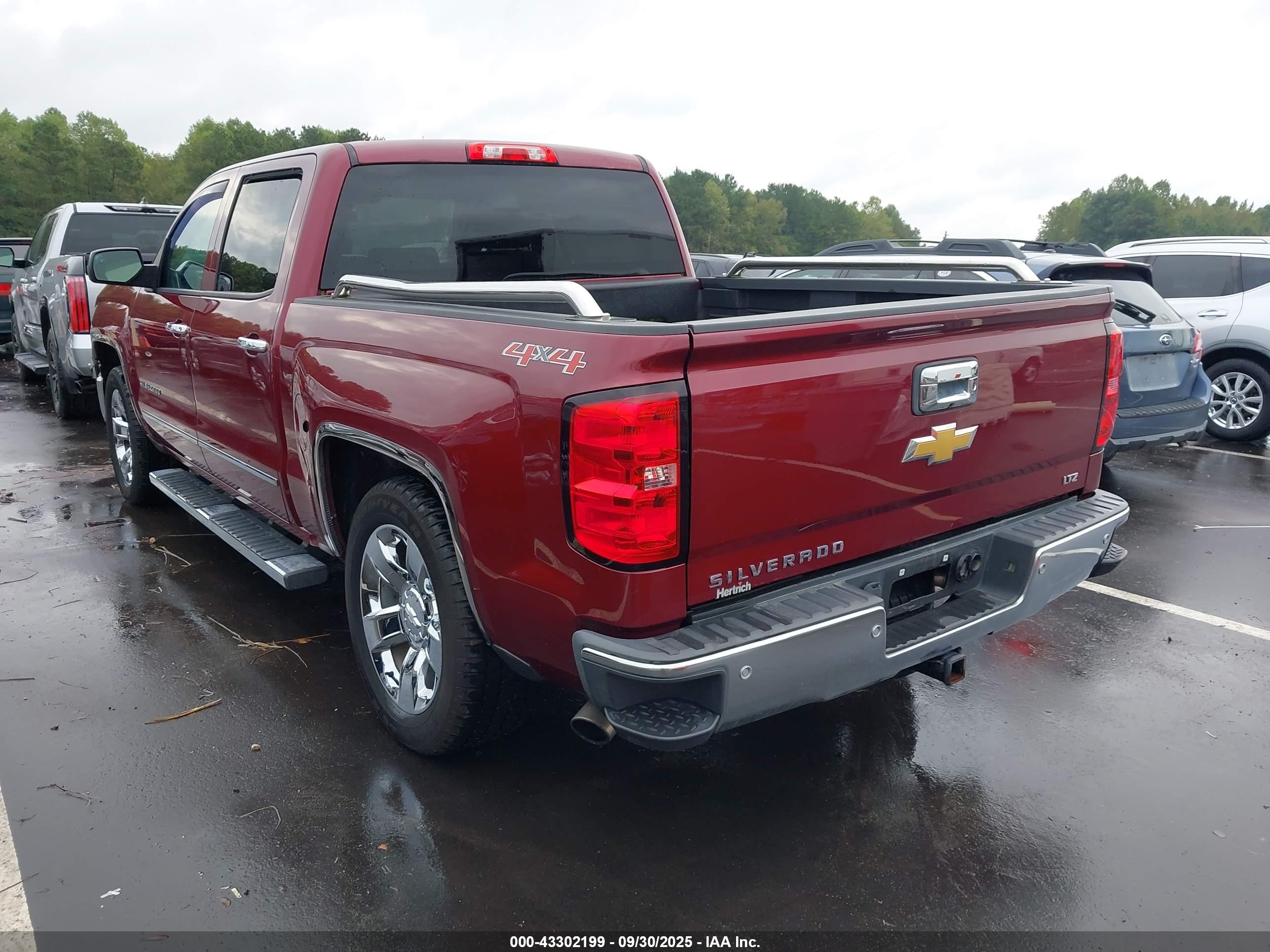 CHEVROLET SILVERADO image 3