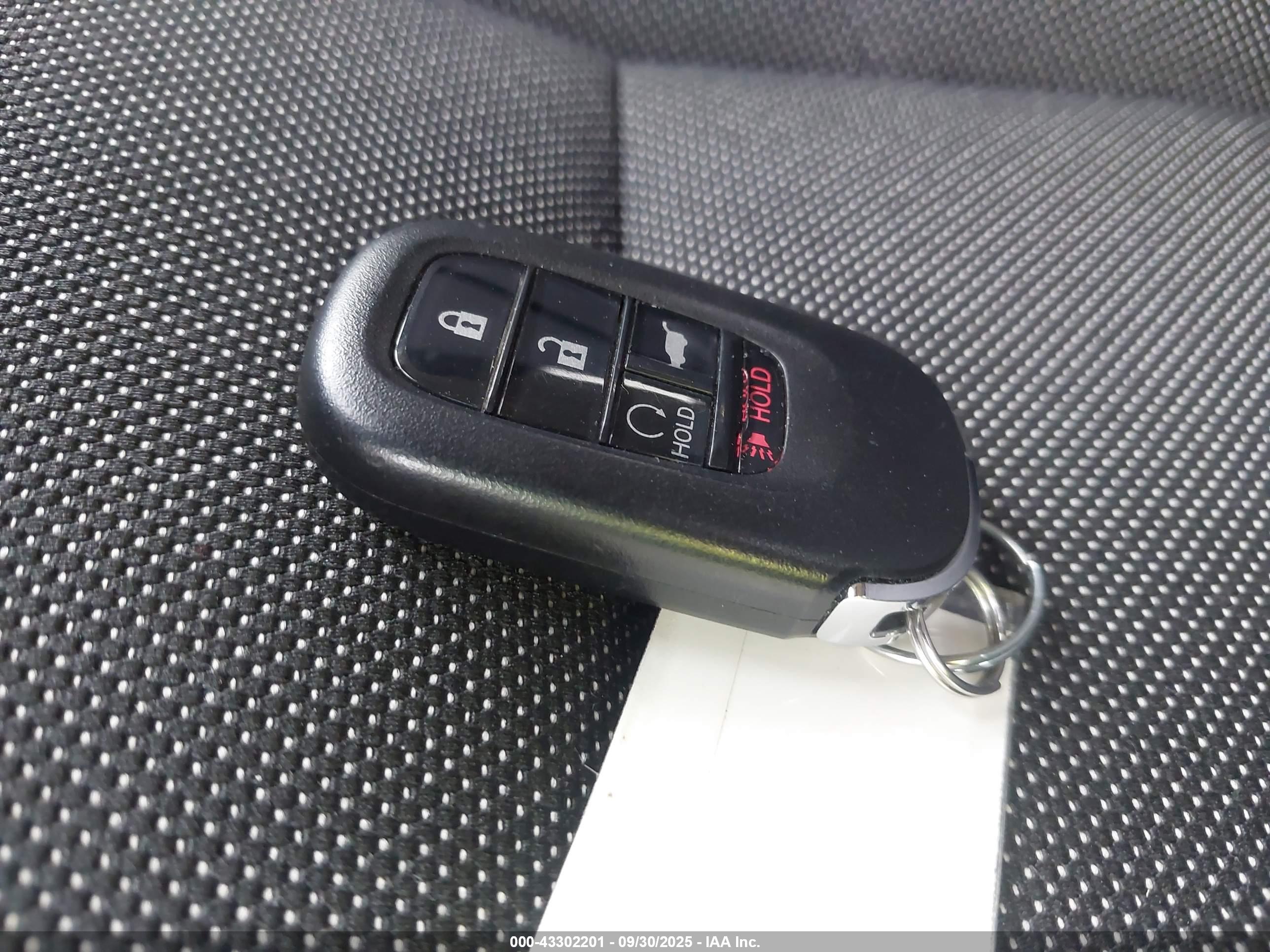 HONDA CR-V image 11