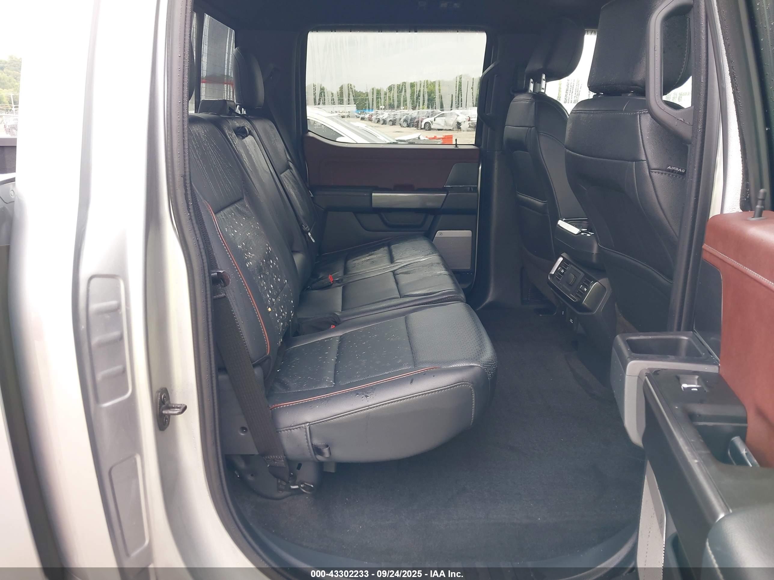 FORD F-150 image 8