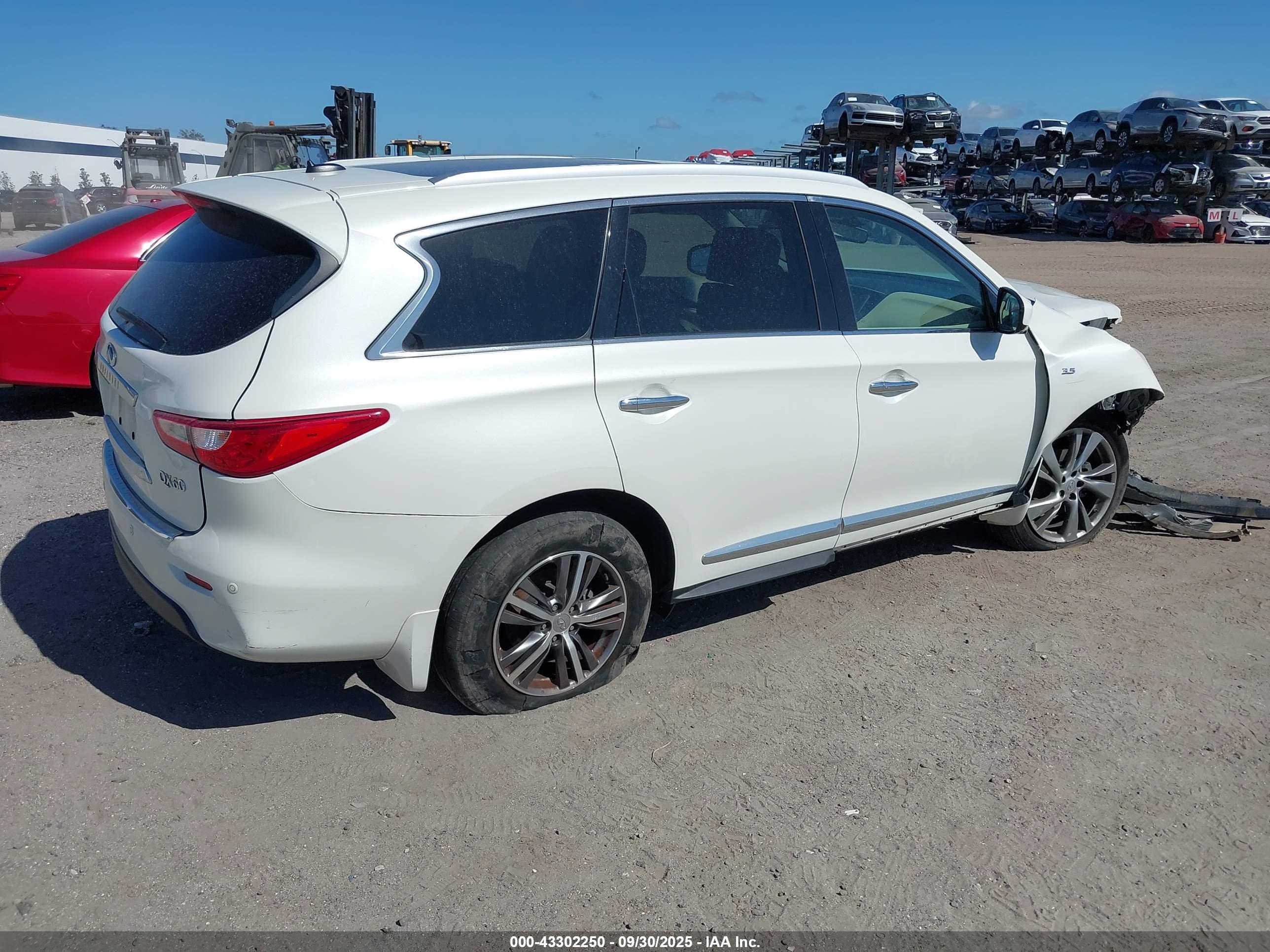 INFINITI QX60 image 4