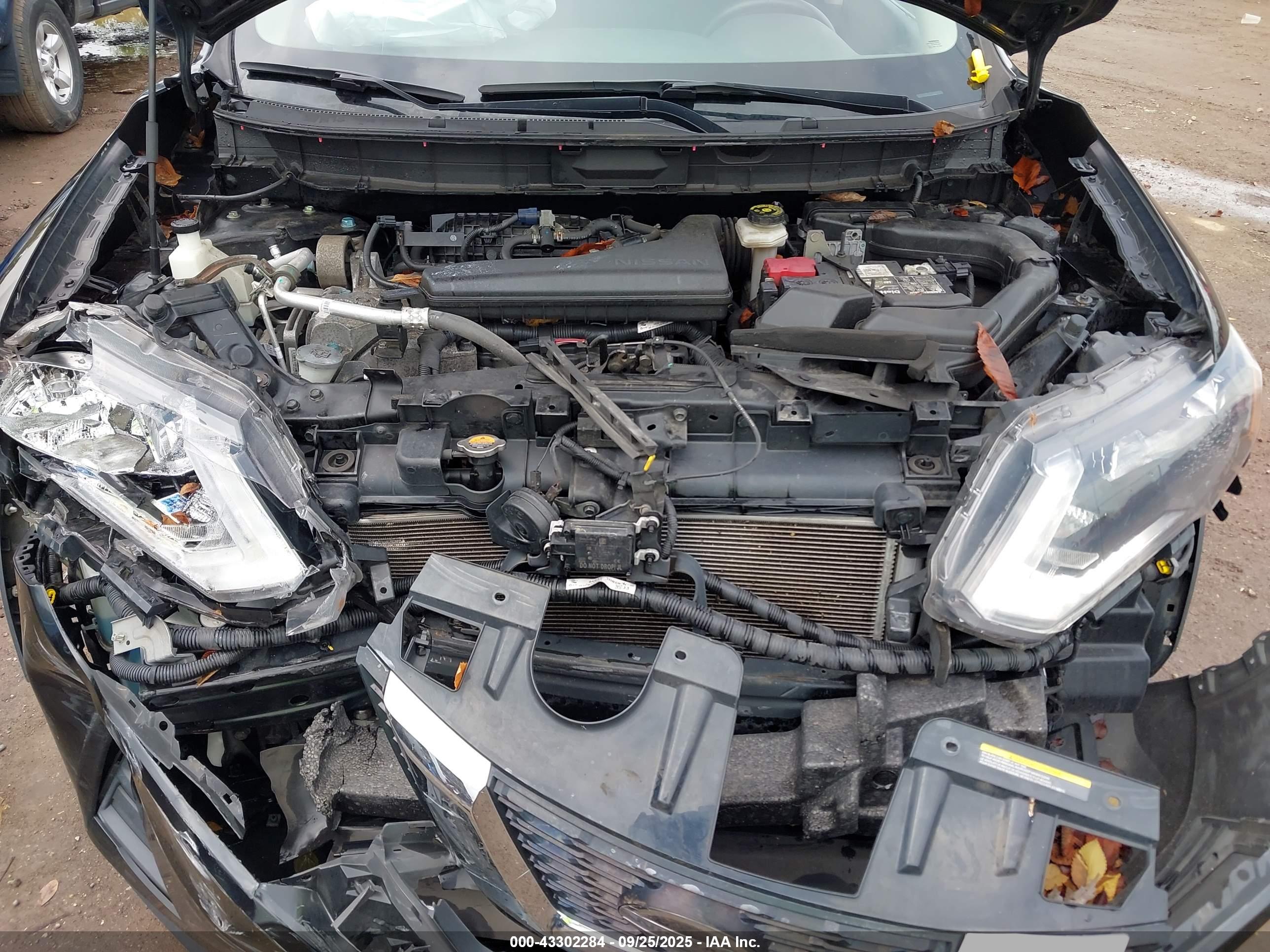 NISSAN ROGUE image 10