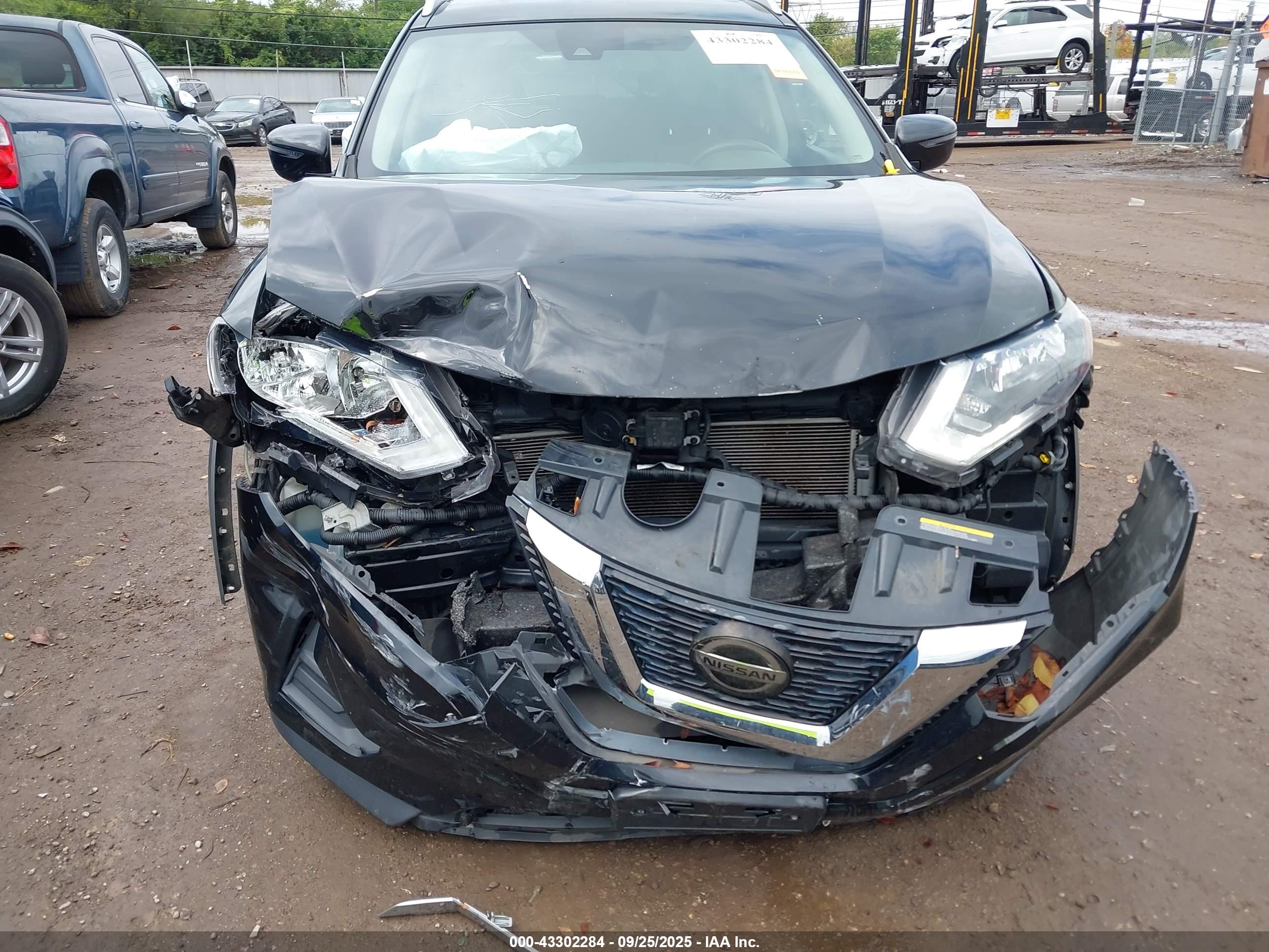 NISSAN ROGUE image 6