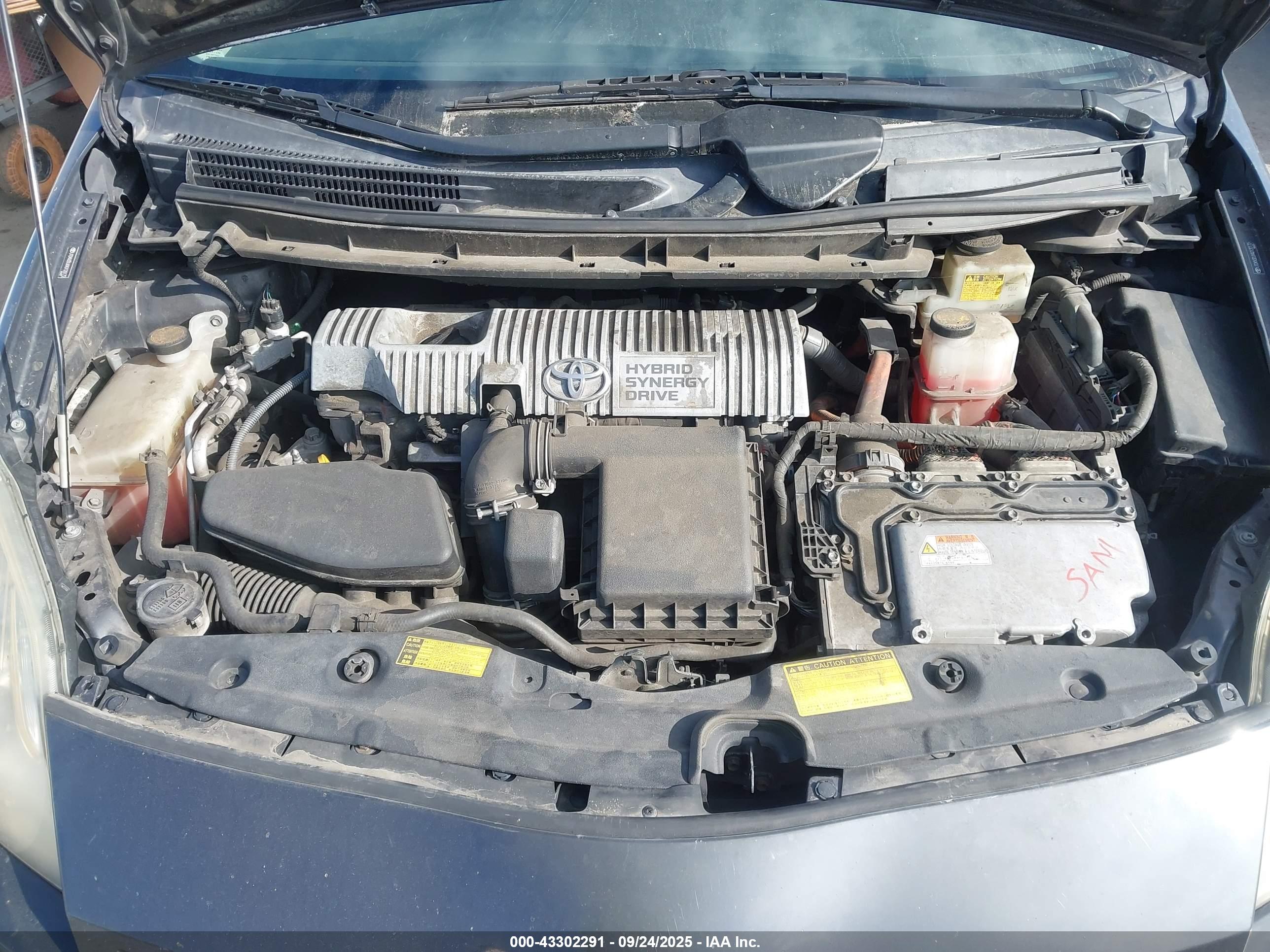 TOYOTA PRIUS image 10
