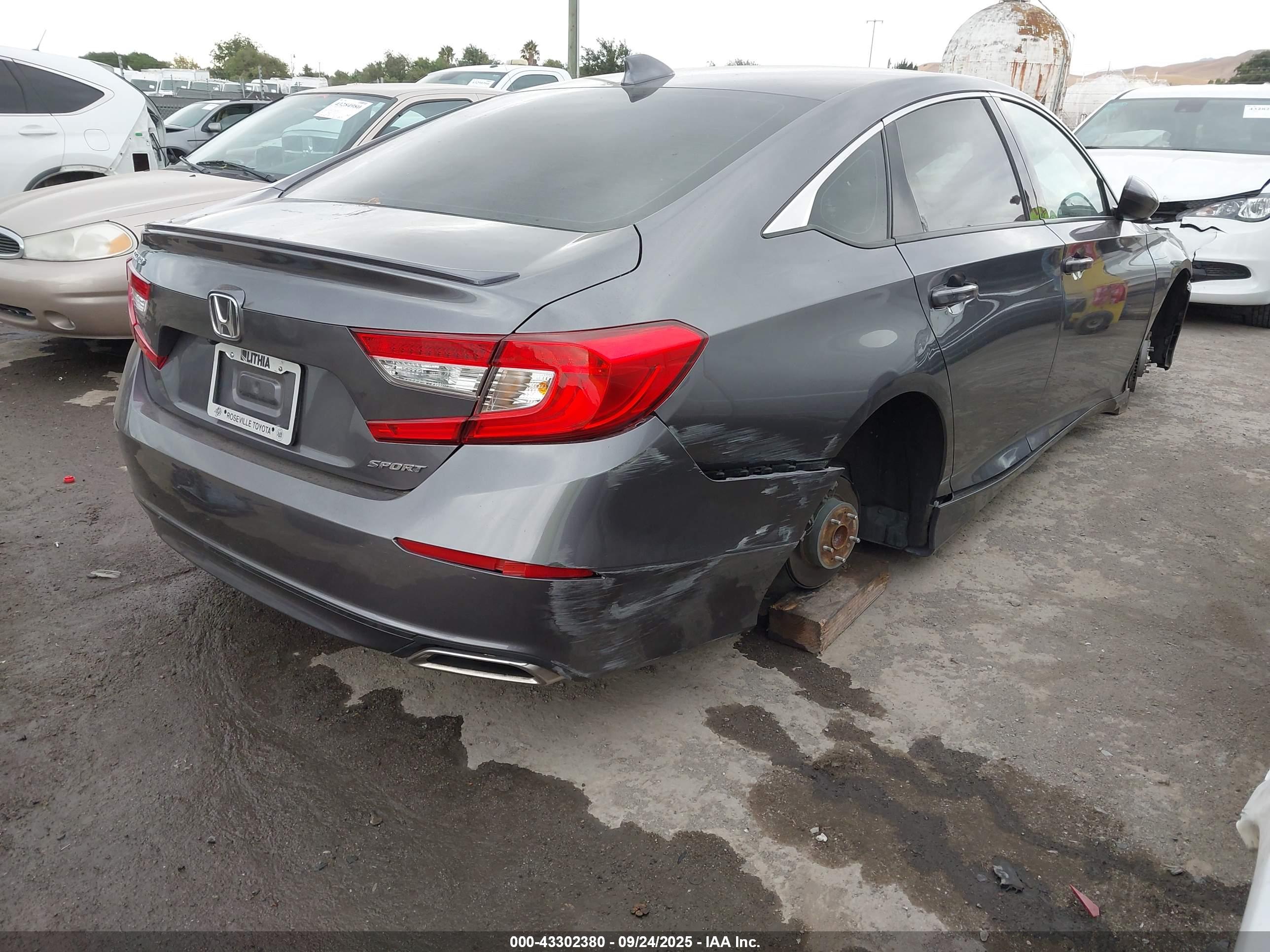 HONDA ACCORD image 4