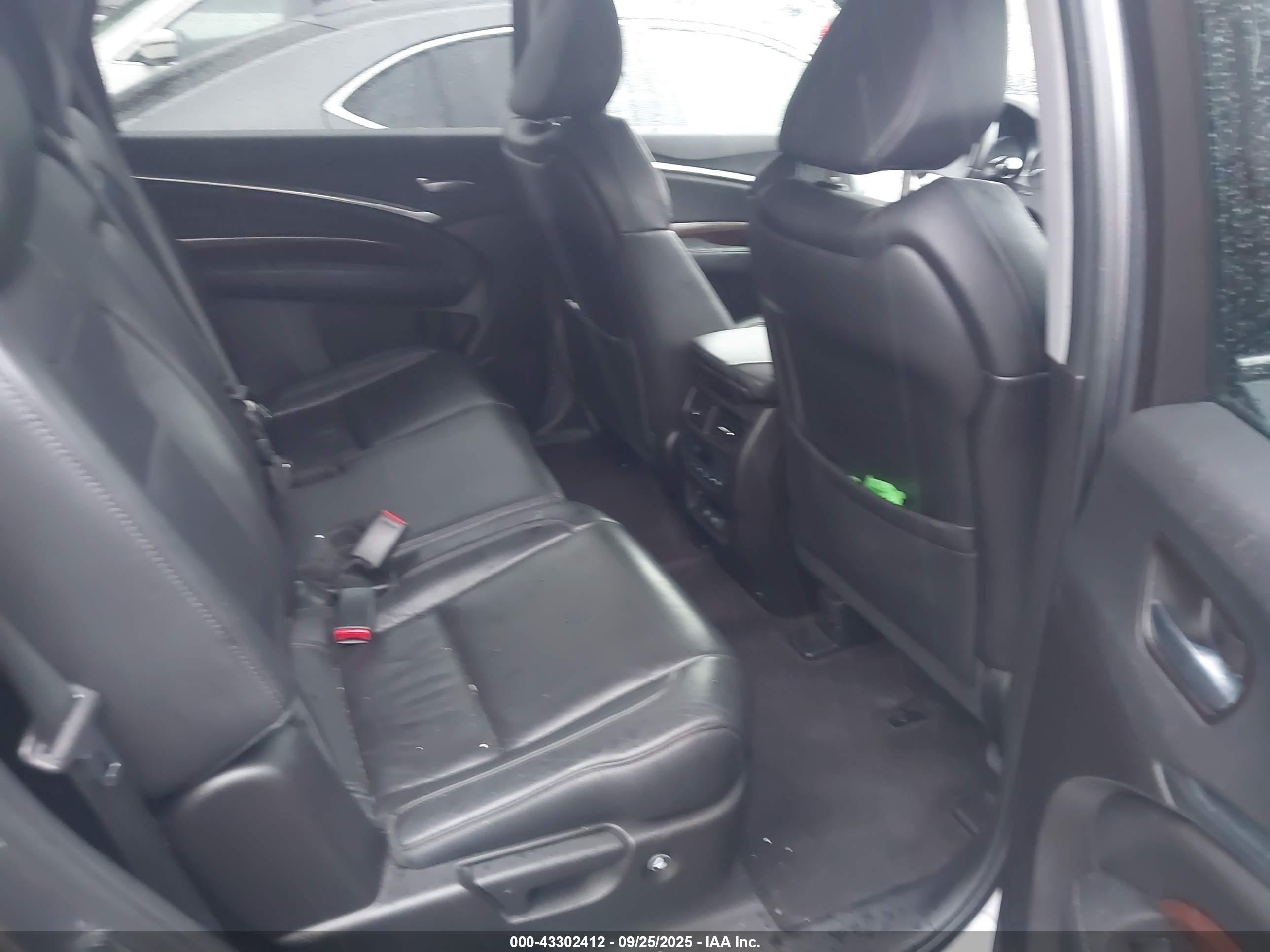ACURA MDX image 8