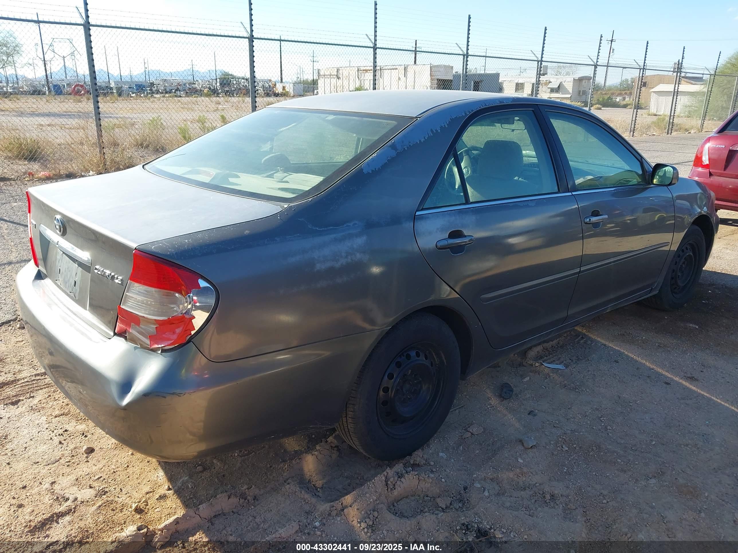 TOYOTA CAMRY image 4