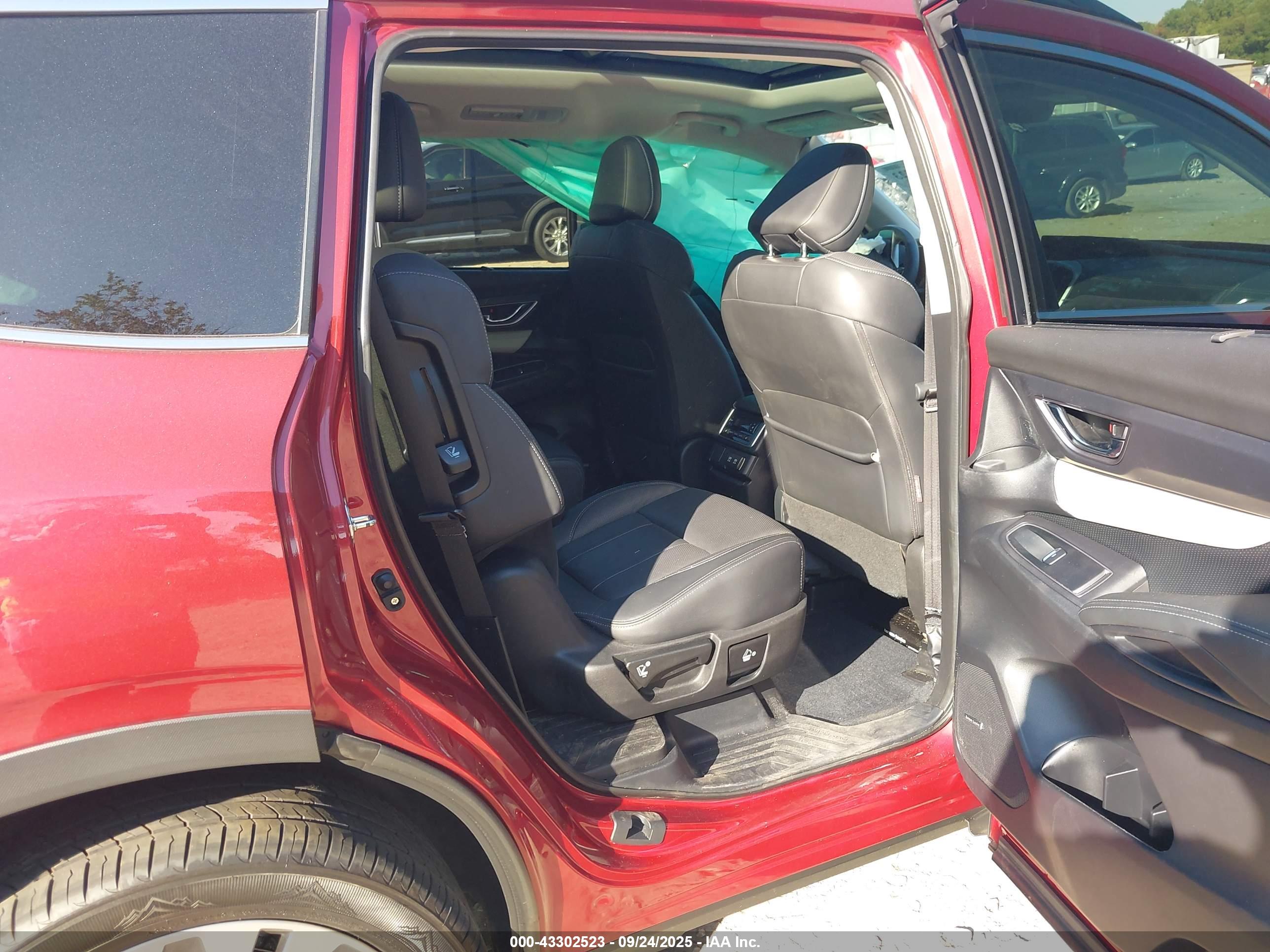 SUBARU ASCENT image 8