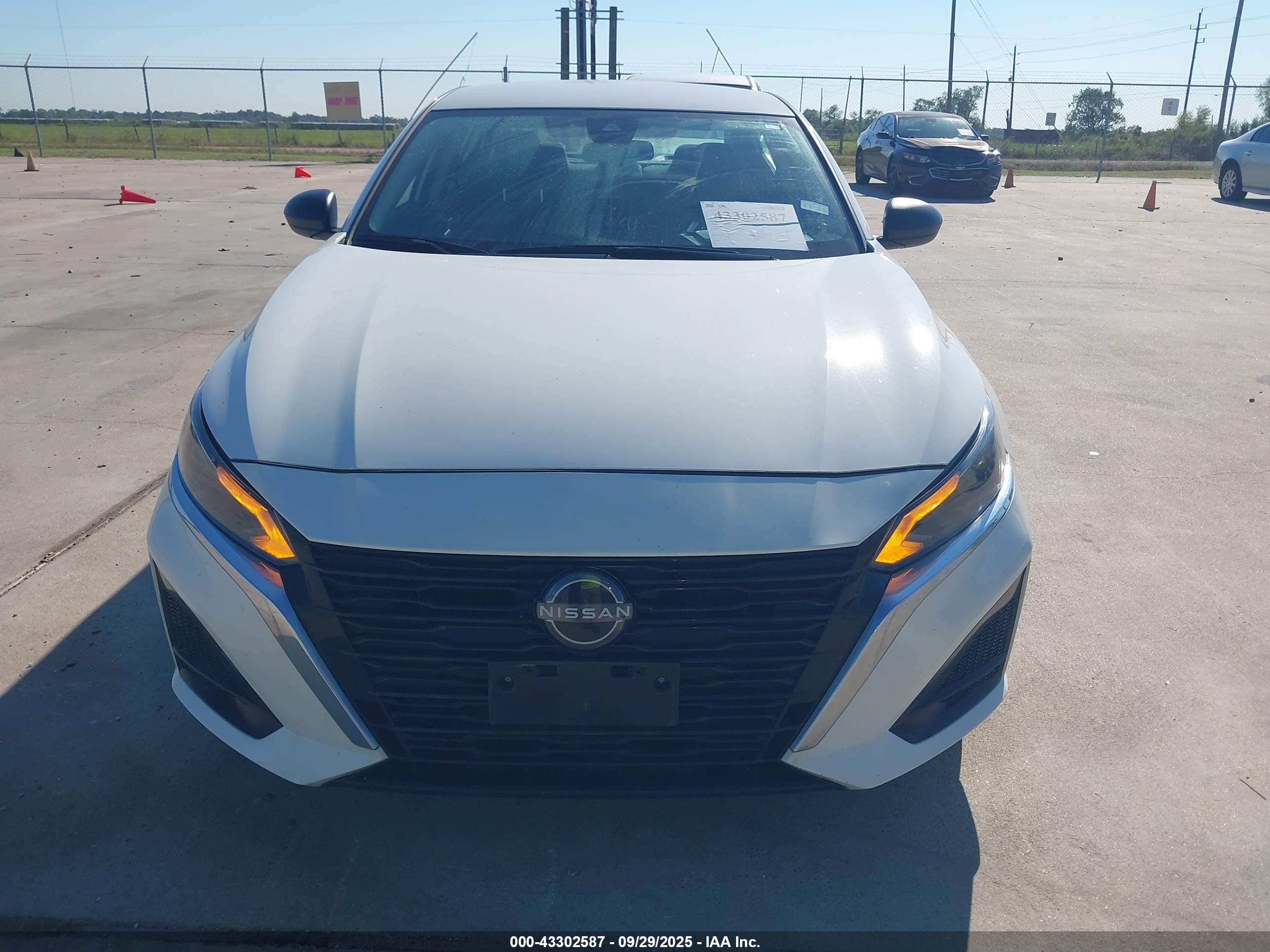 NISSAN ALTIMA image 6