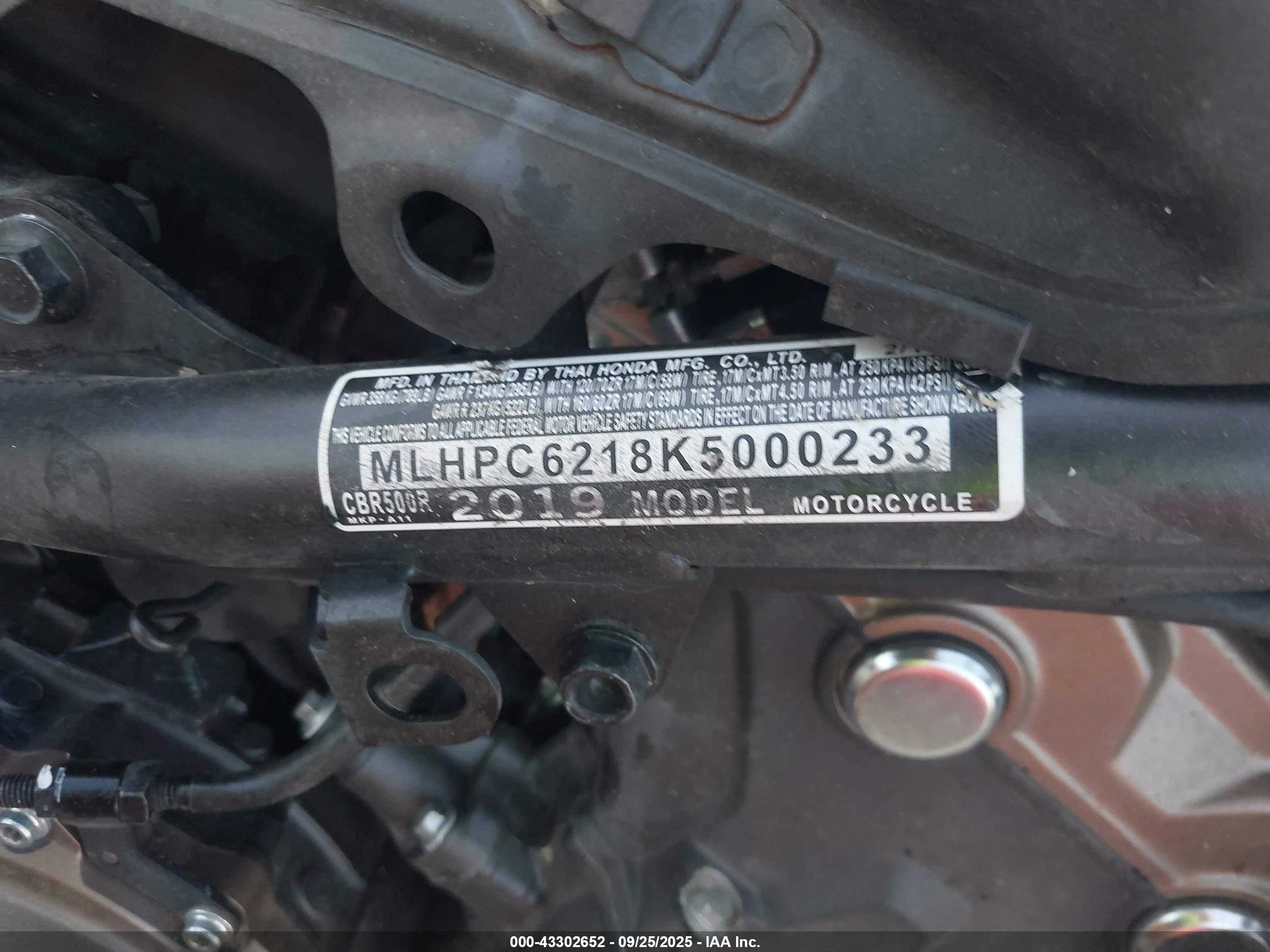 HONDA CBR500 image 10