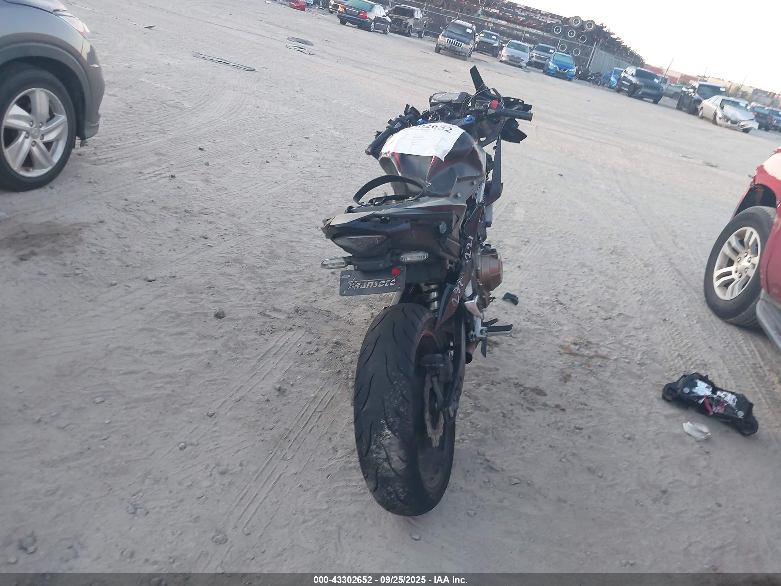 HONDA CBR500 image 6