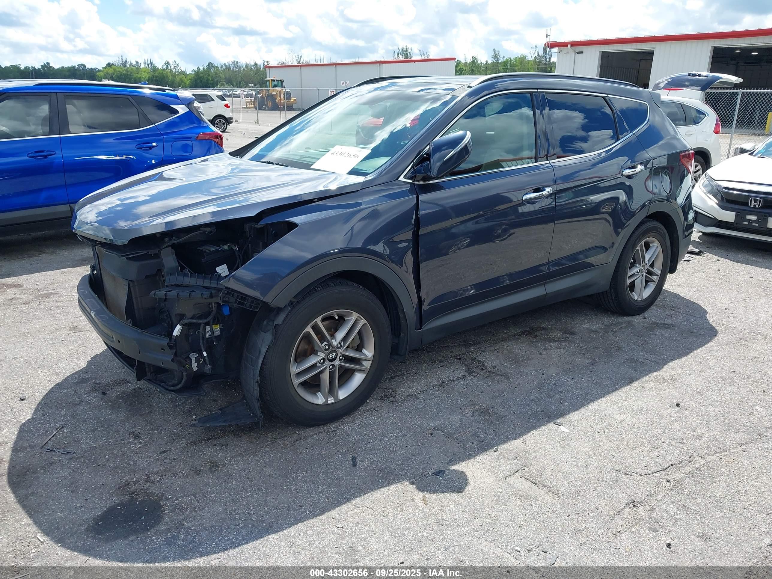 HYUNDAI SANTA image 2
