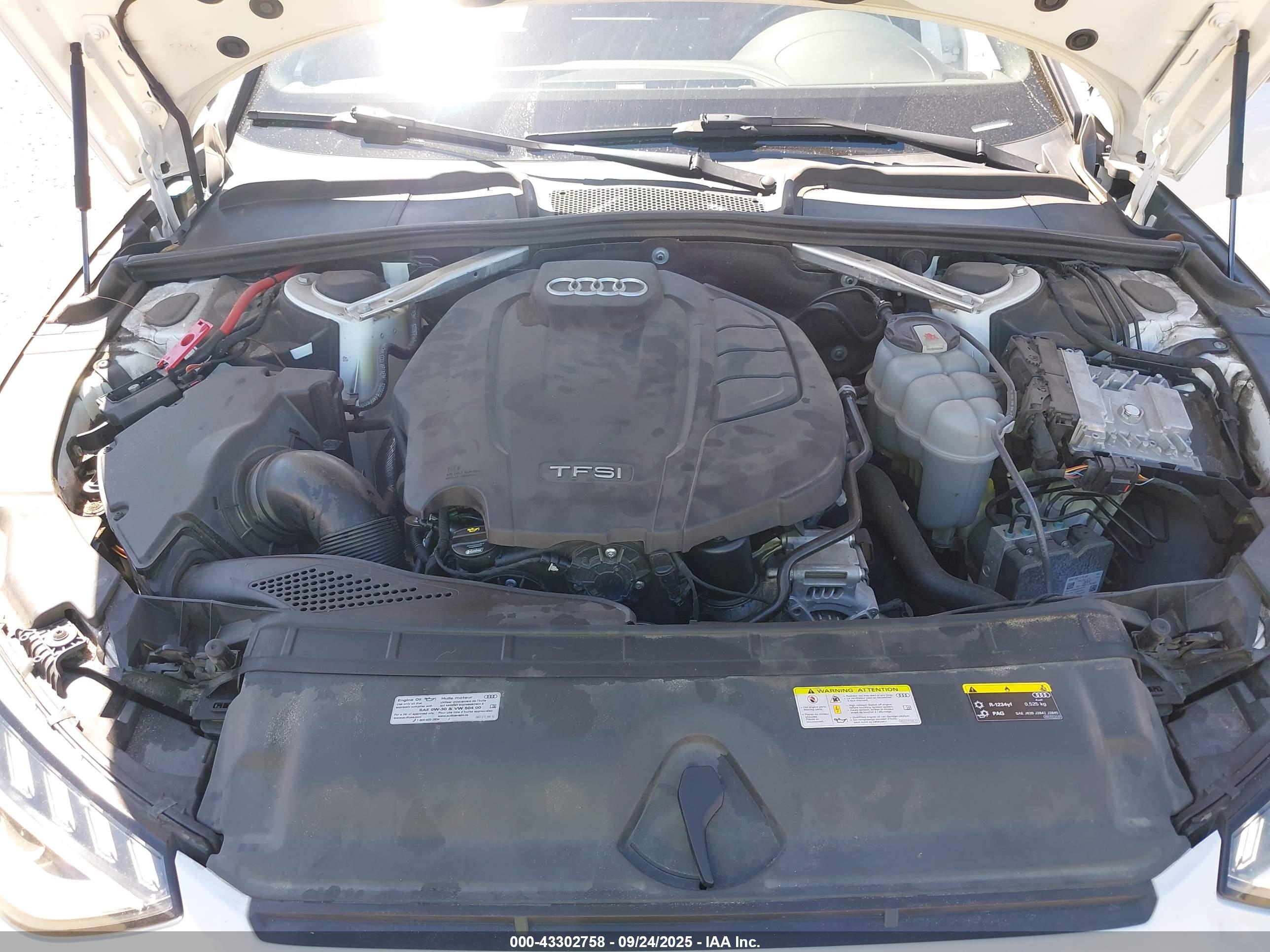 AUDI A4 image 10